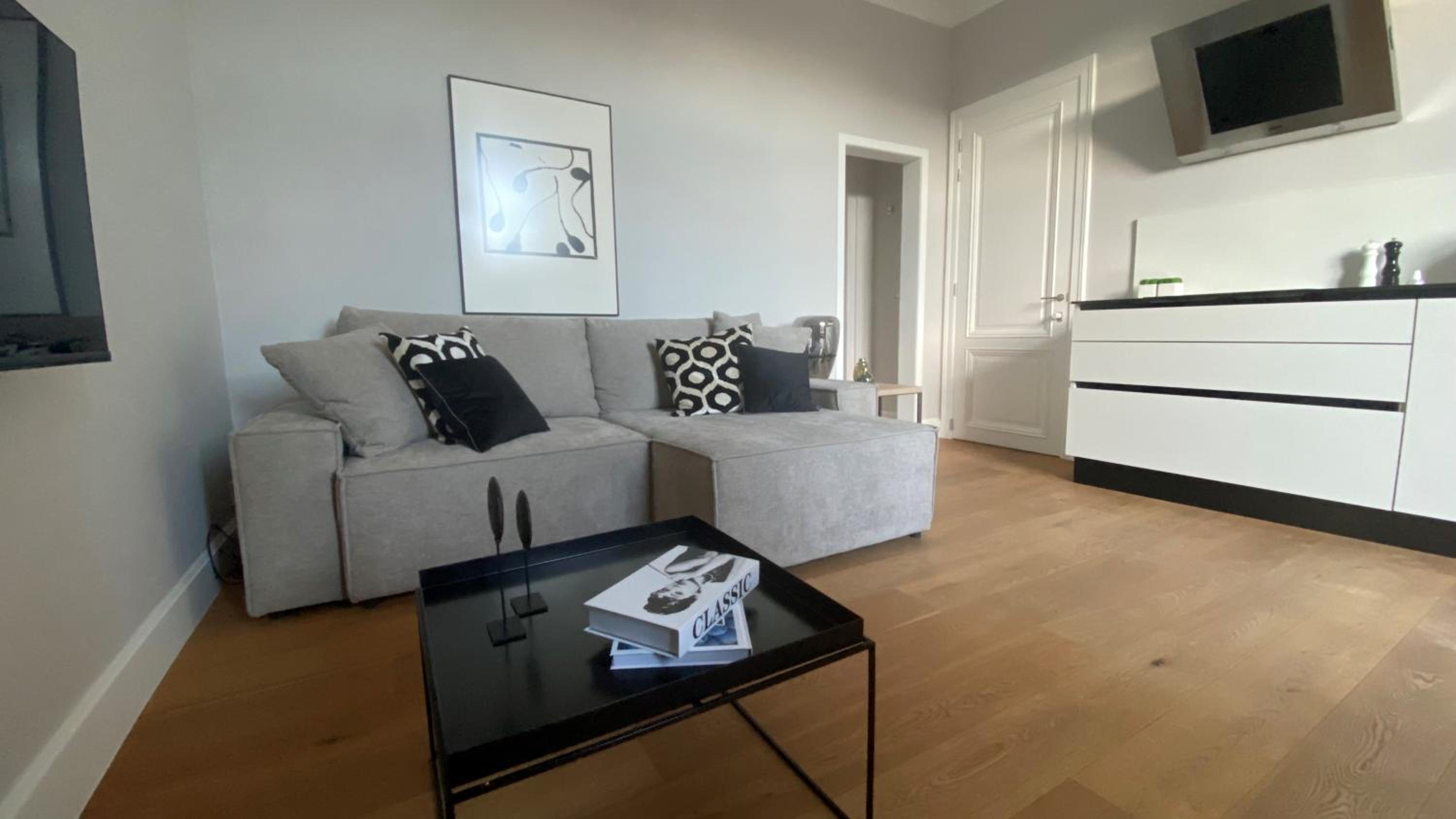 SQUARE50 boutique suite