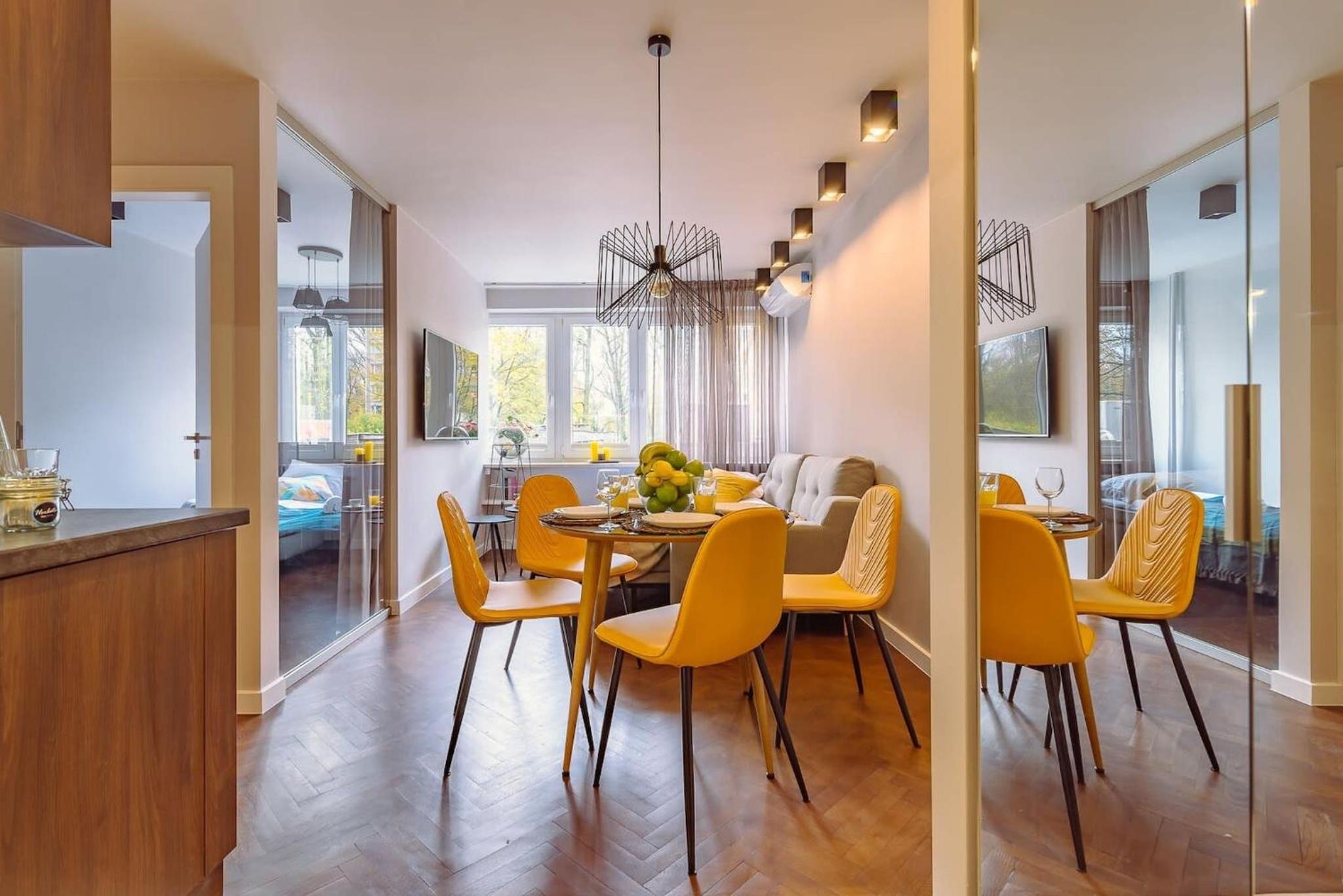 Bruna 2 - Charming Apartment by Noclegi Renters view 3