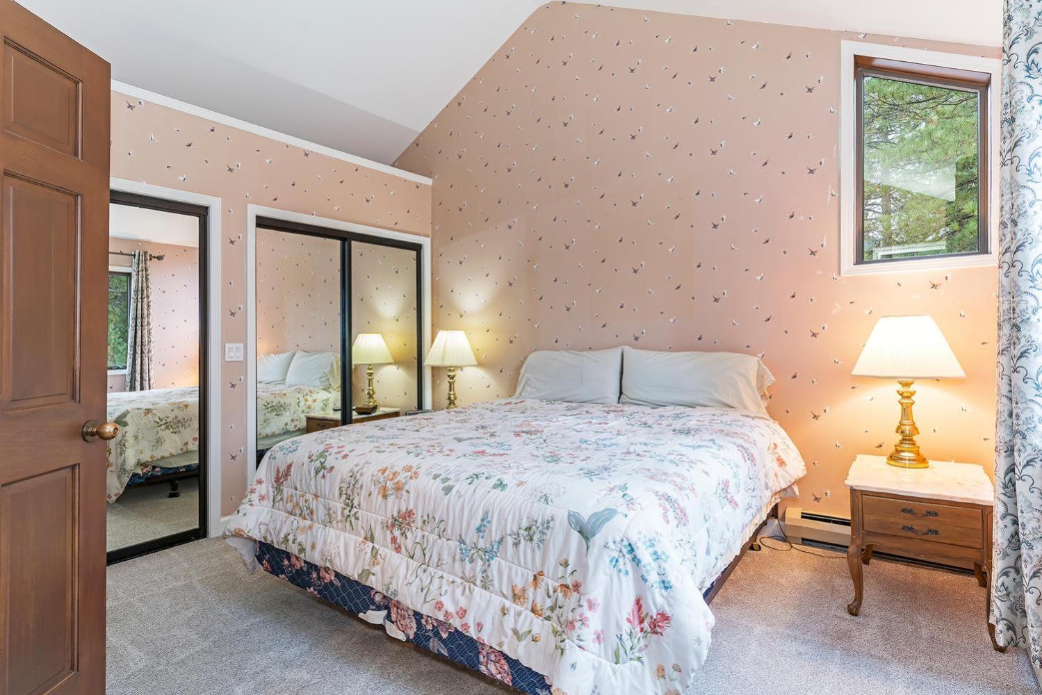 47 McCloud - Upper Unit 3 Bedrooms - Property Image 15