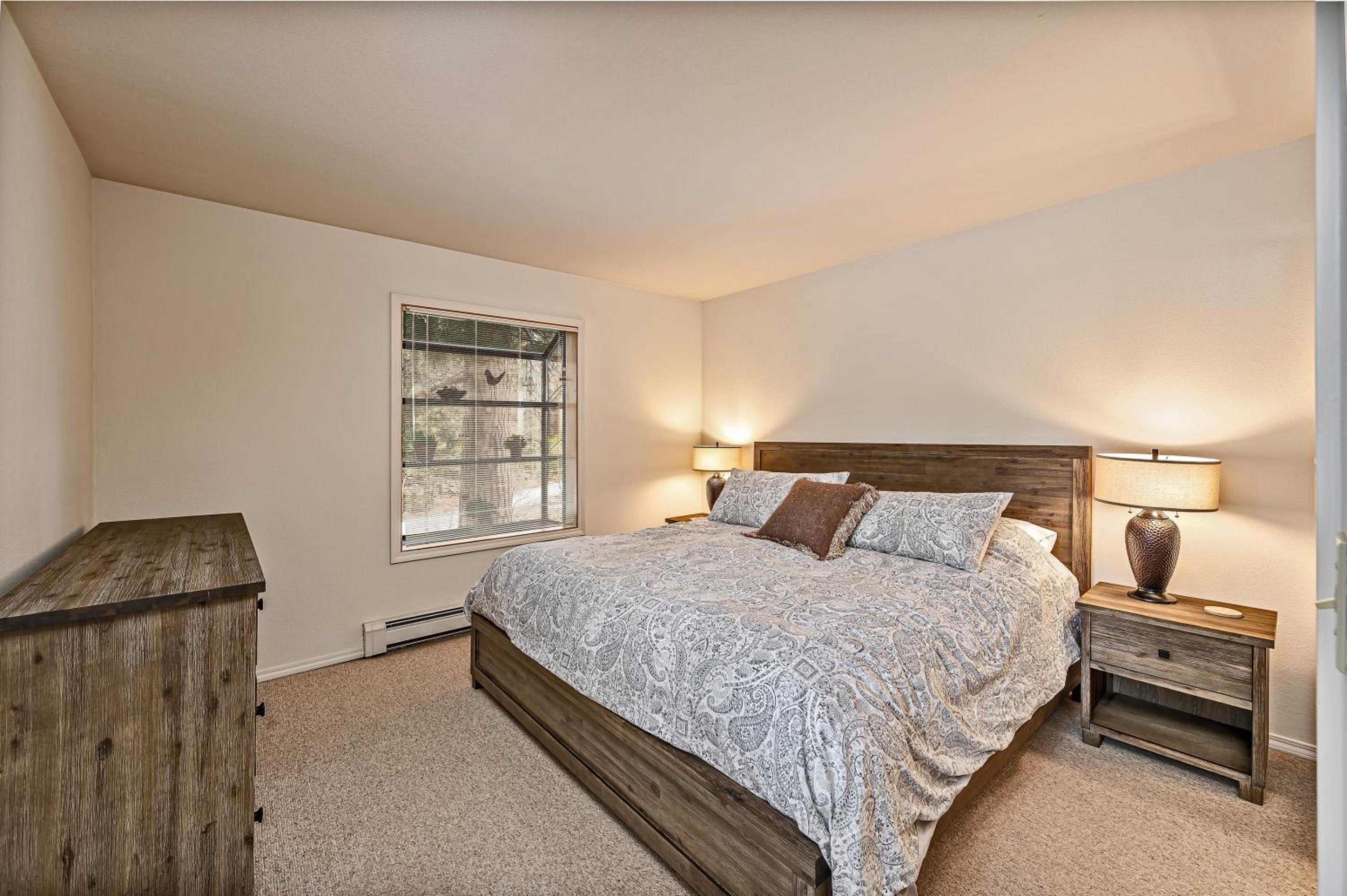 5 McCloud - Bright and Quaint Living - Property Image 9