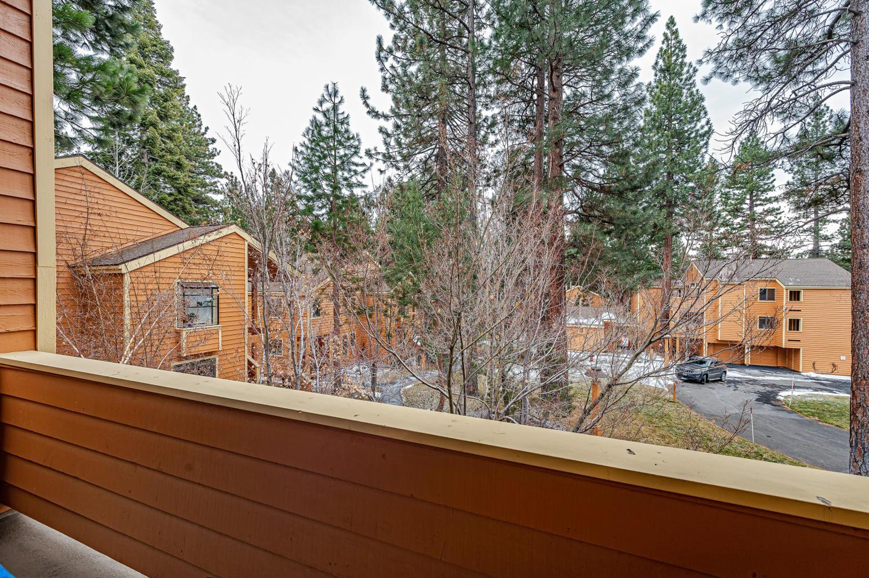 5 McCloud - Bright and Quaint Living - Property Image 7