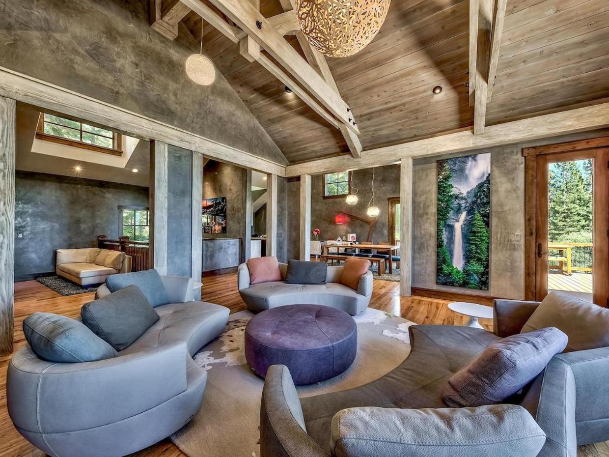 A Touch Of Tuscany In a Lake Tahoe Estate - Property Image 28