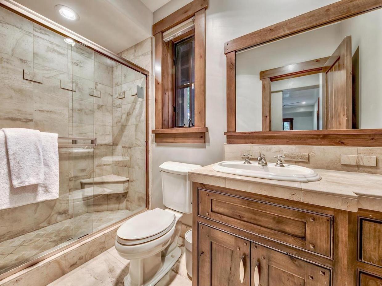 A Touch Of Tuscany In a Lake Tahoe Estate - Property Image 40