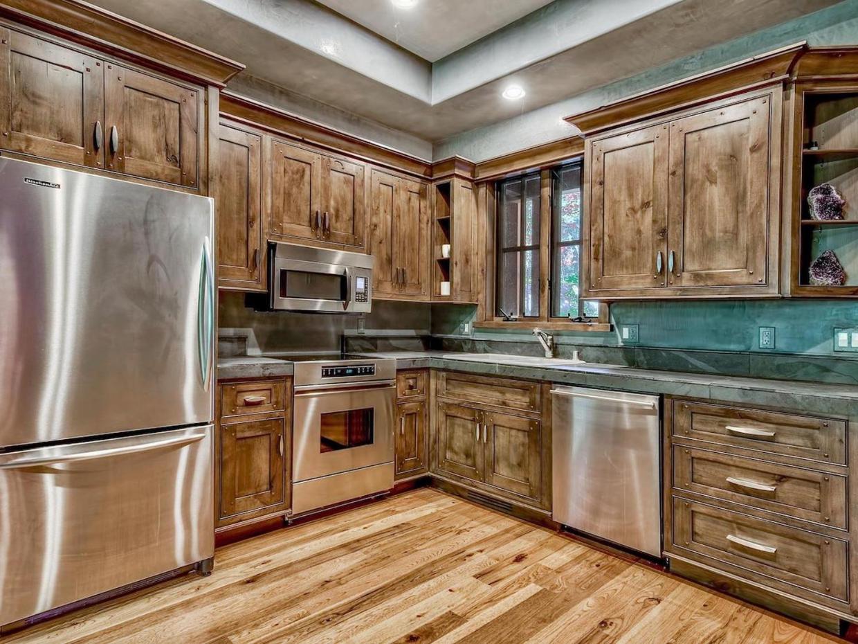 A Touch Of Tuscany In a Lake Tahoe Estate - Property Image 42