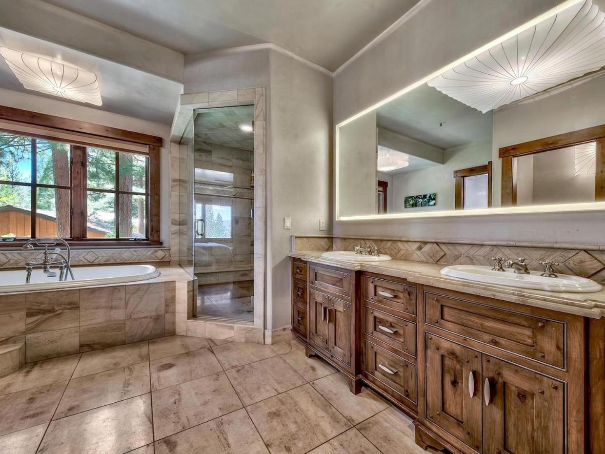 A Touch Of Tuscany In a Lake Tahoe Estate - Property Image 12