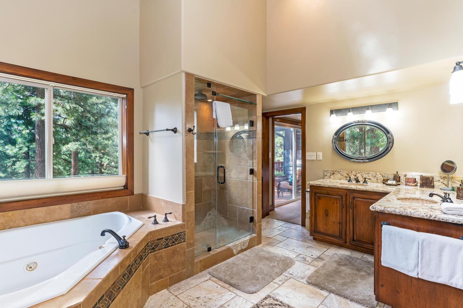 585 Knotty Pine - Gorgoeous Moutain Home - Property Image 18