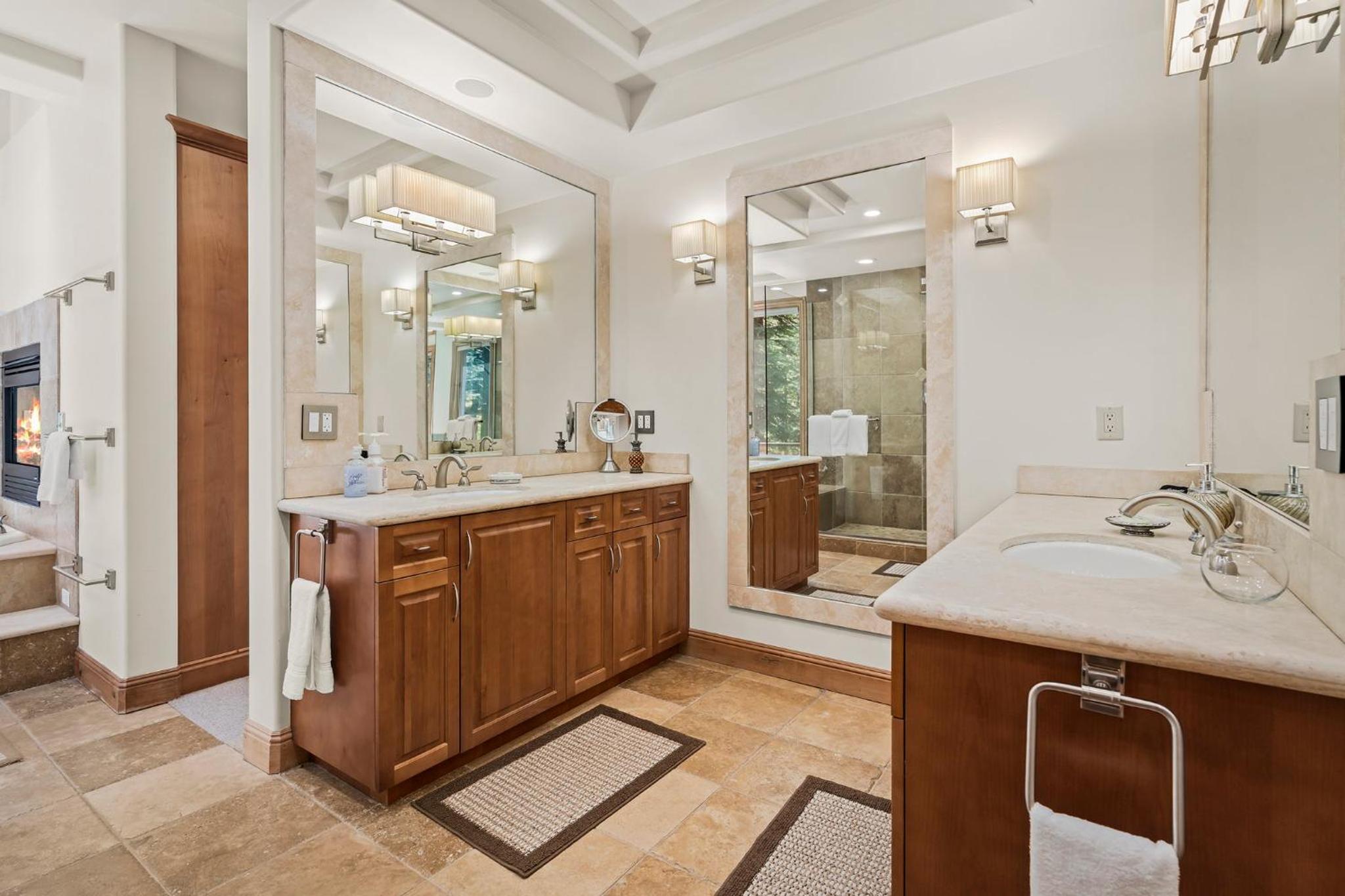 Spectacular low elevation home at its finest! - Property Image 1