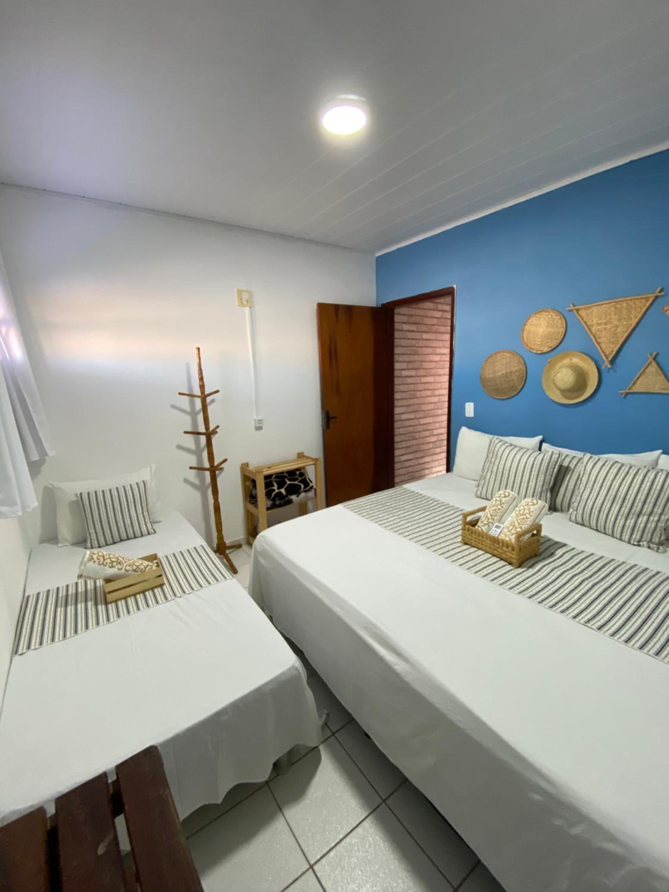 Duplex em condomínio no Barra Mar