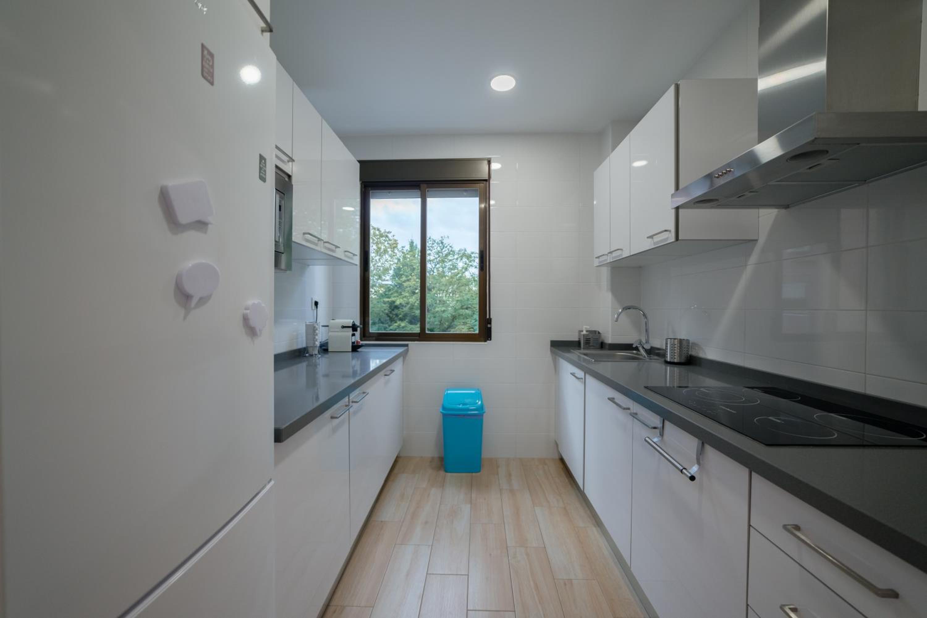 TrendyHomes Granada - moderno apartamento a 15 minutos del centro view 2