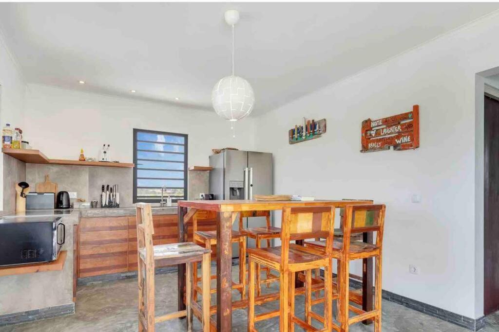 Luxury Apartment with Exclusive Oceanfront Access
