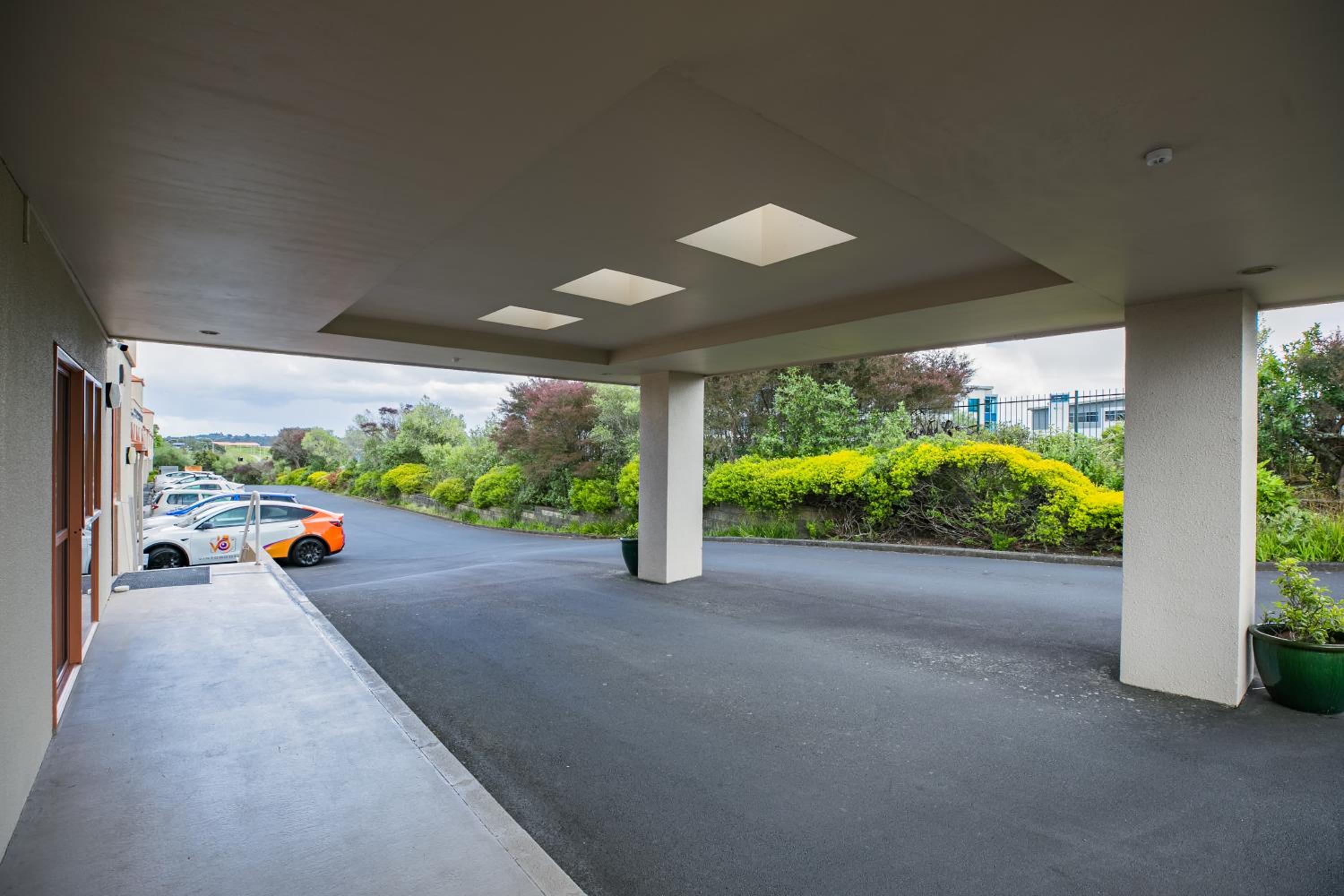 Albany Executive Motor Inn Limited
