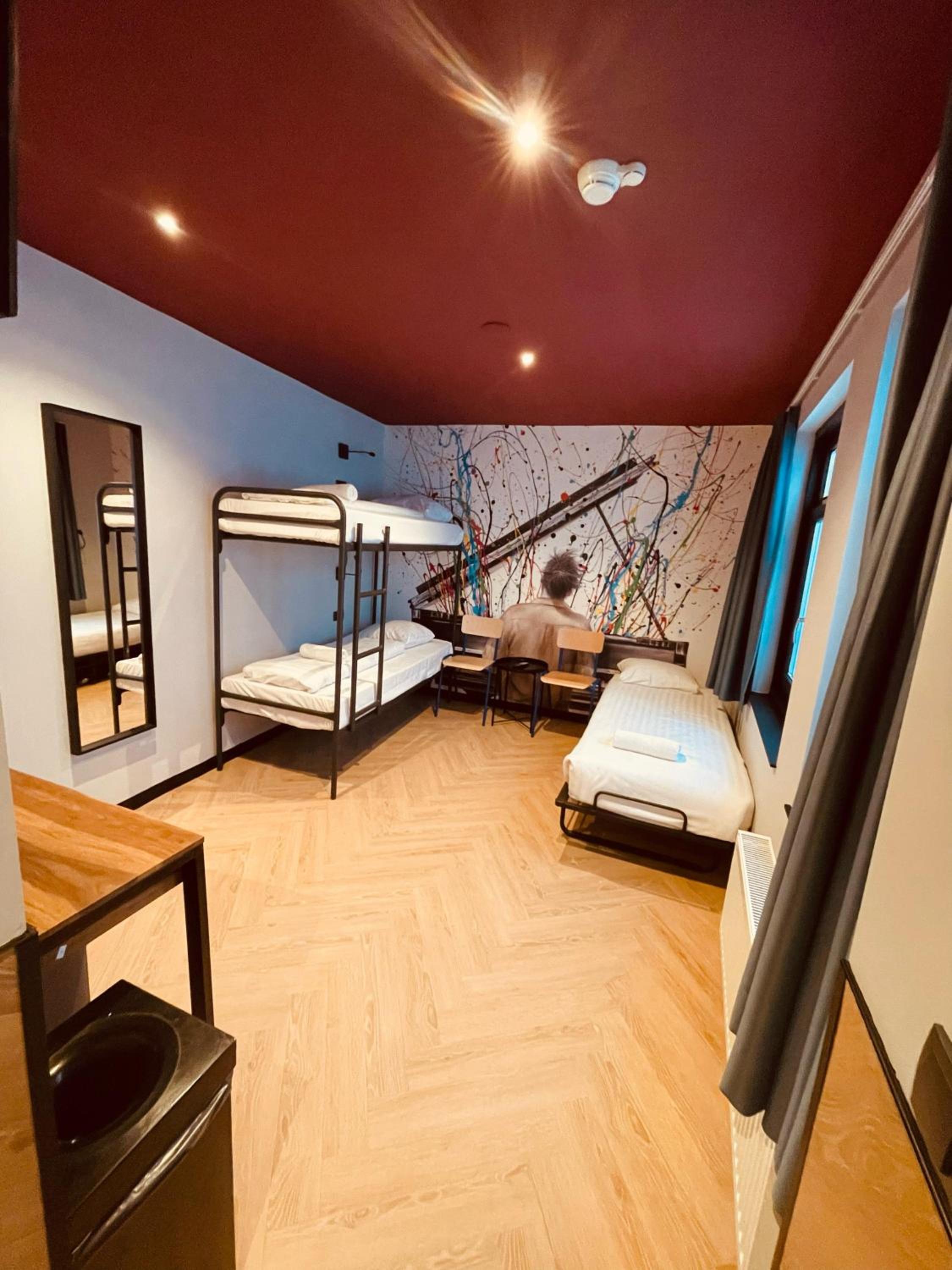 Heart of Amsterdam Hostel