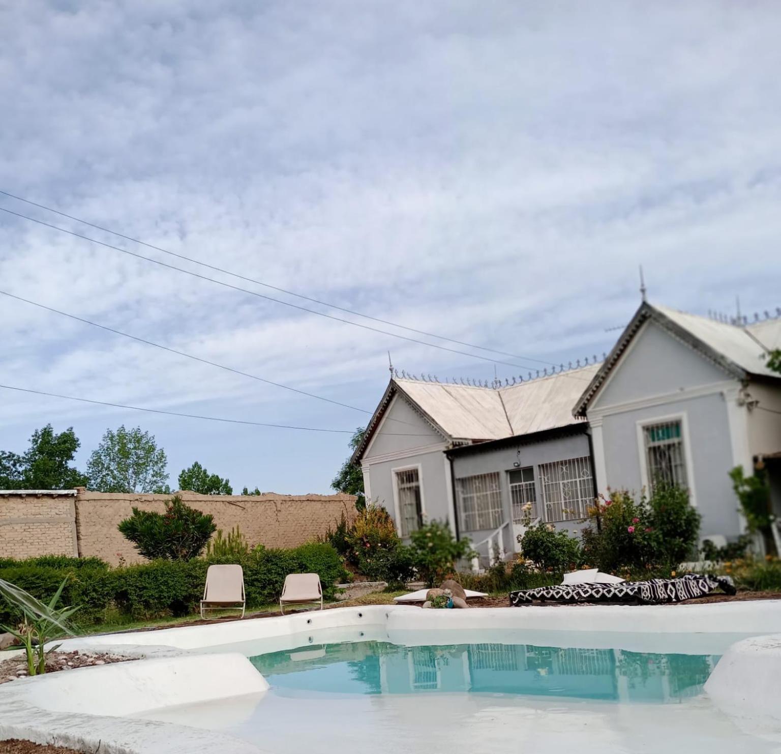 La Casona, chalet rural en finca con piscina JUNÍN DE MENDOZA