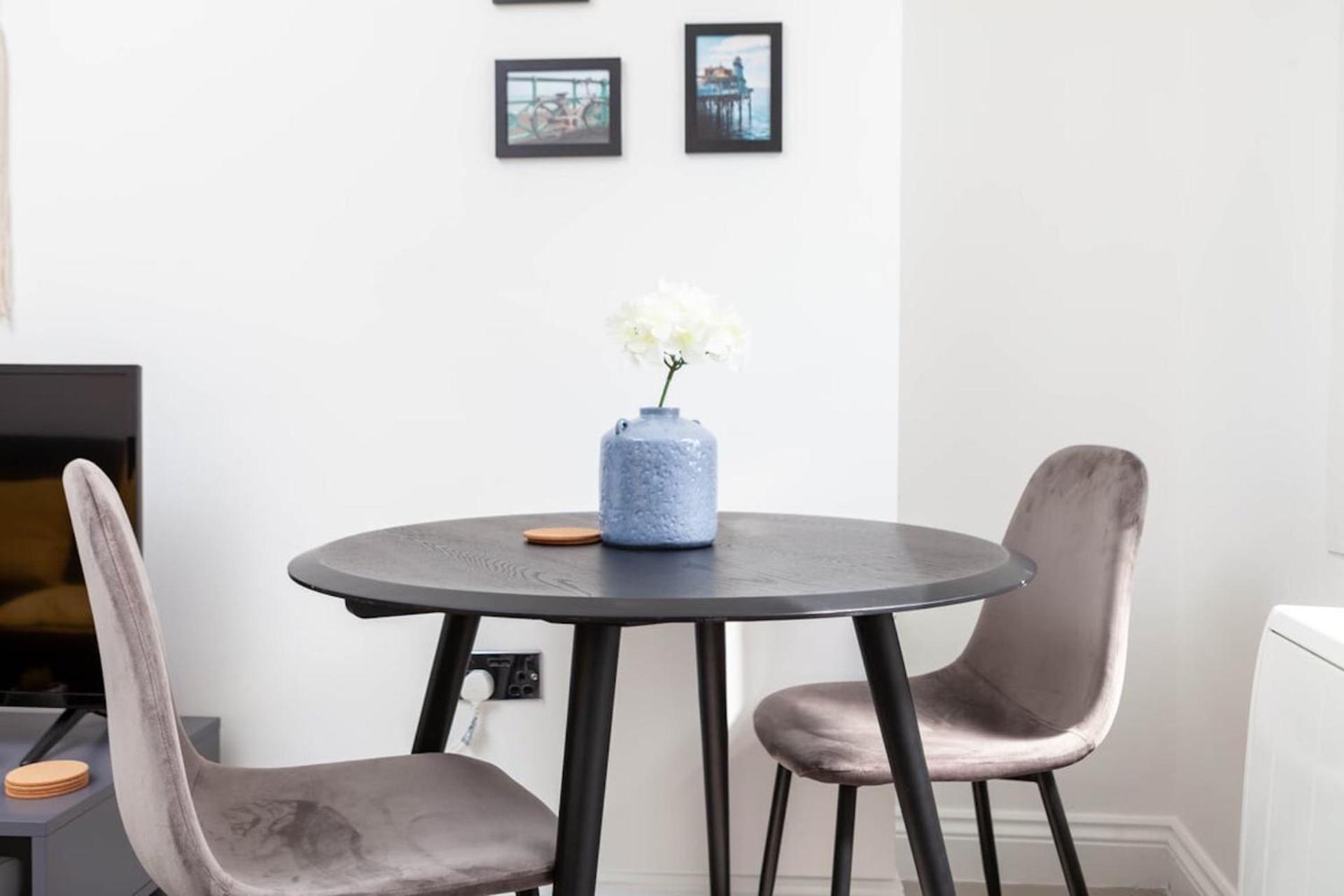 Cozy Nest Apartment - Double and Sofa bed - in City Centre view 3