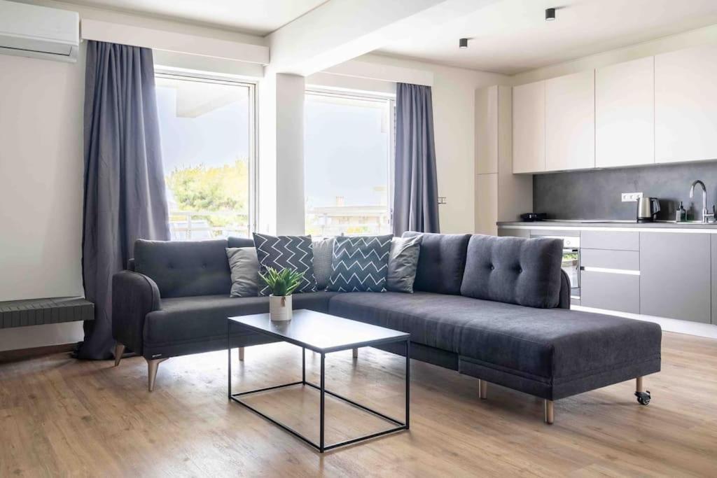 SeaLife Grand Penthouse Varkiza