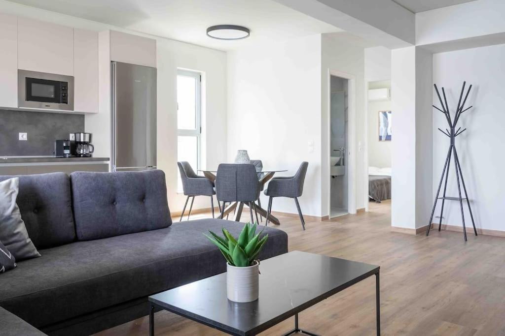 SeaLife Grand Penthouse Varkiza