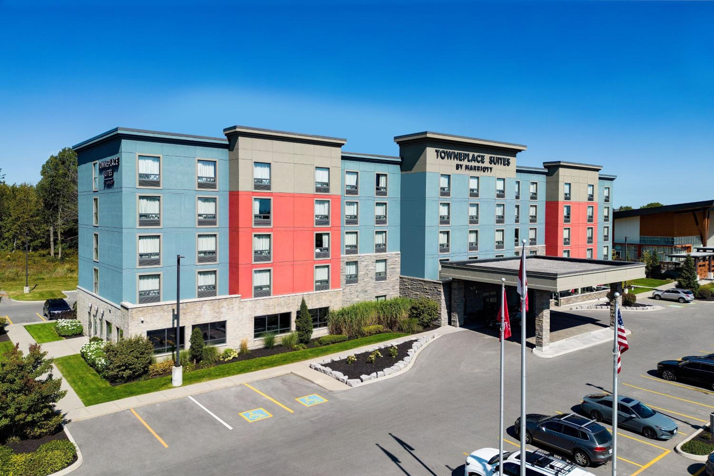 Belleville Vacations - TownePlace Suites by Marriott Belleville - Property Image 24