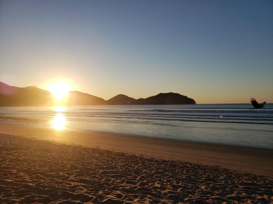 Incrível ap UBATUBA centro vista para o mar!