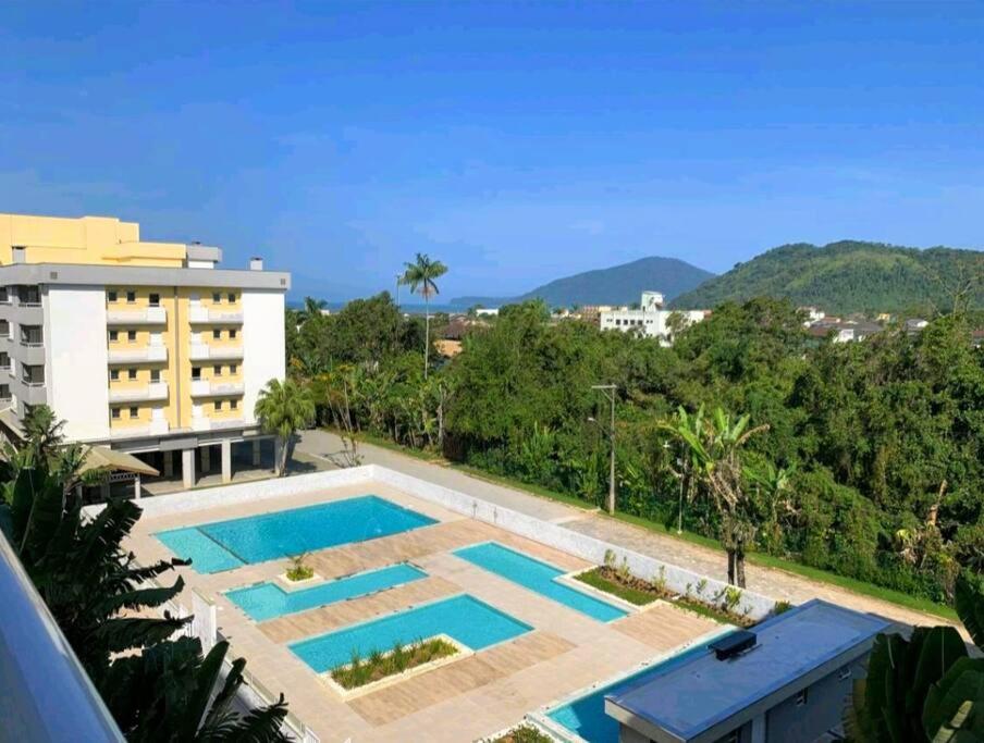 Incrível ap UBATUBA centro vista para o mar!