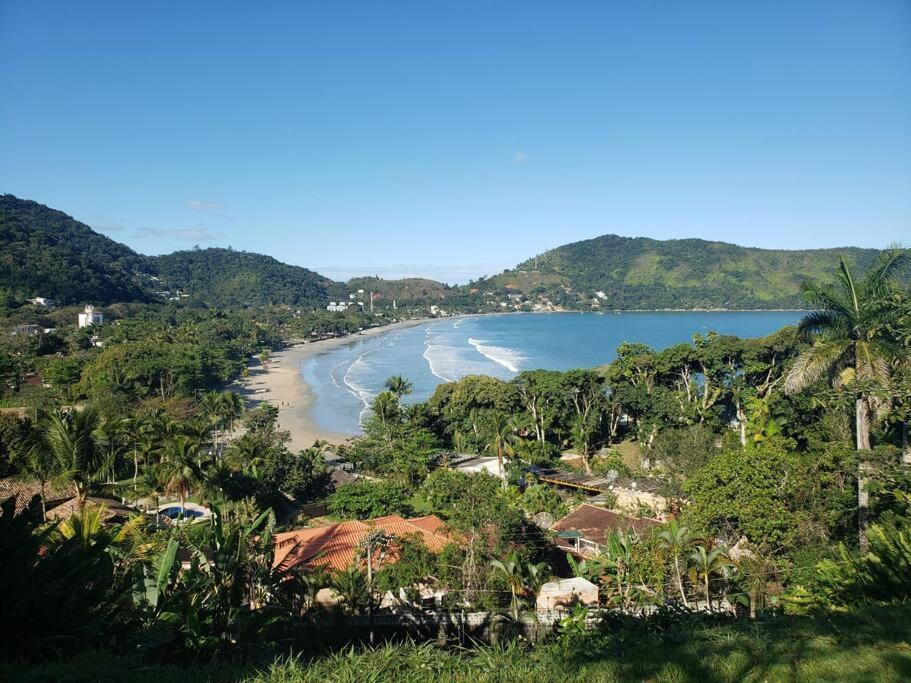 Incrível ap UBATUBA centro vista para o mar!