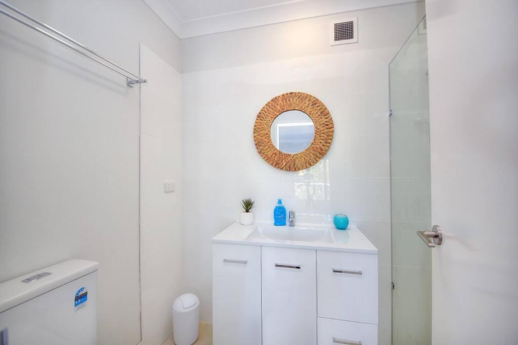 Beautiful 2 Bed Retreat 2 min walk to tramline
