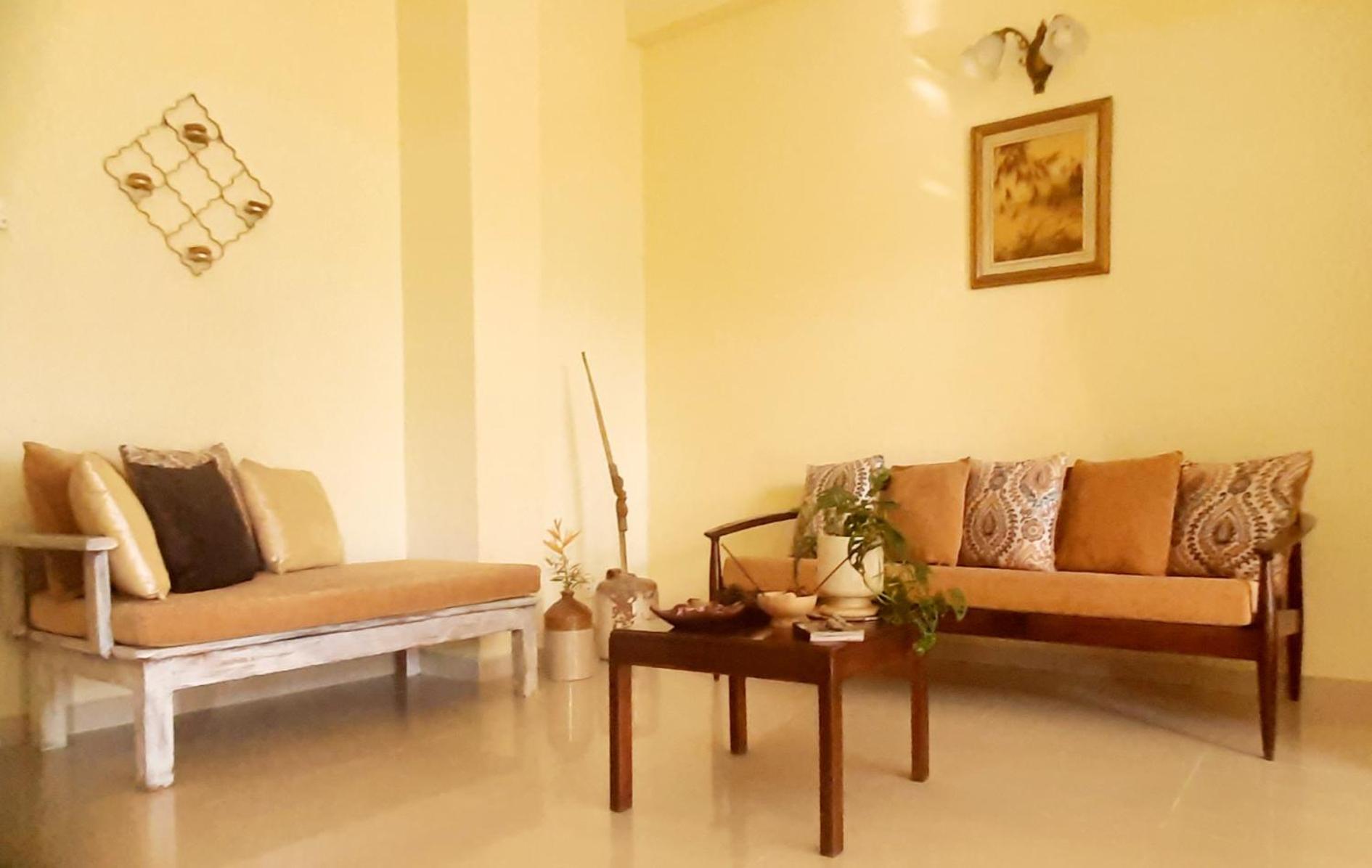 Classy and Stylish One Bedroom Aptment in Col