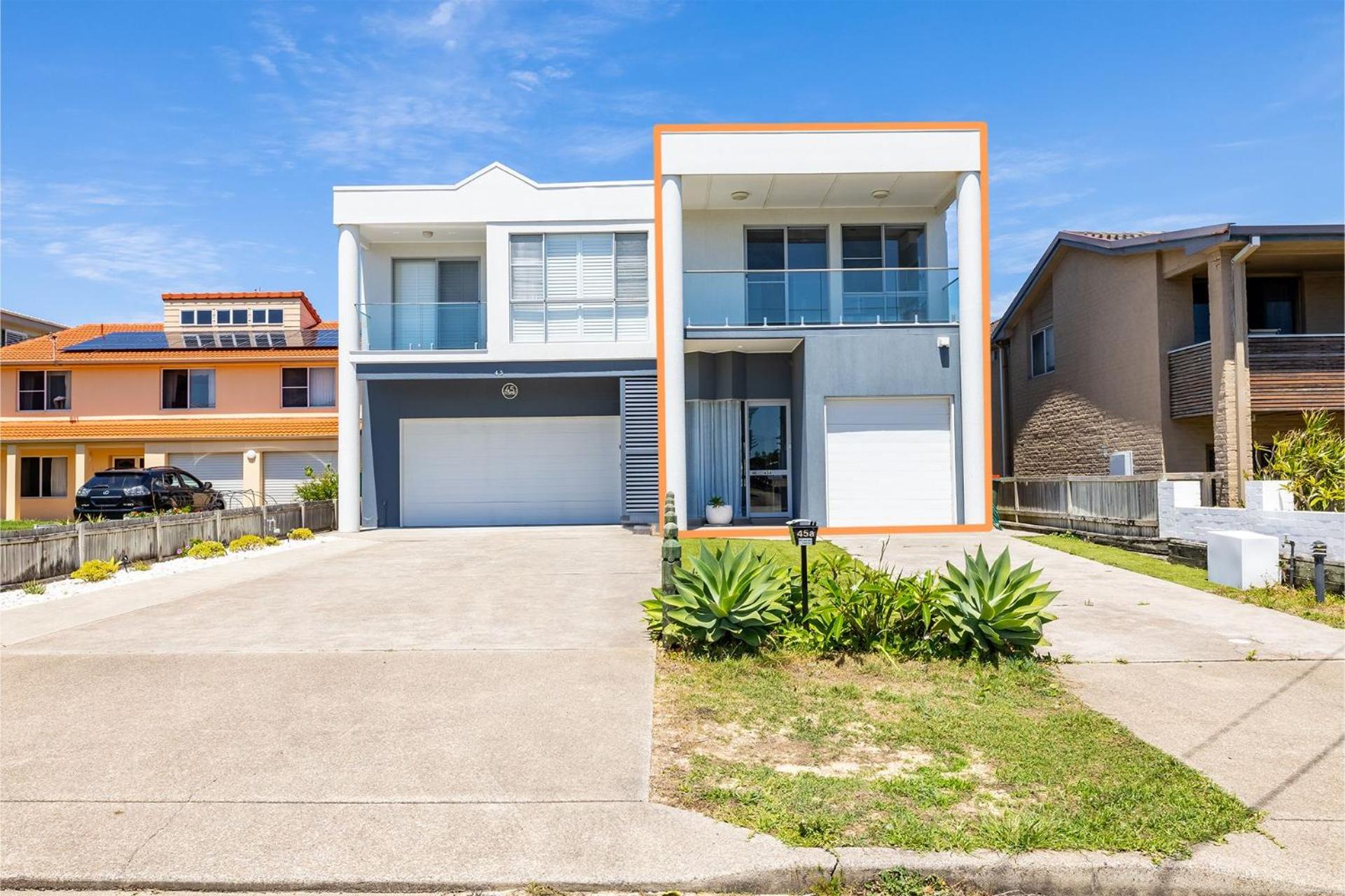 Birubi First Wave, 45a Ocean Ave - pet friendly, waterfront, waterviews, air con, Wi-Fi