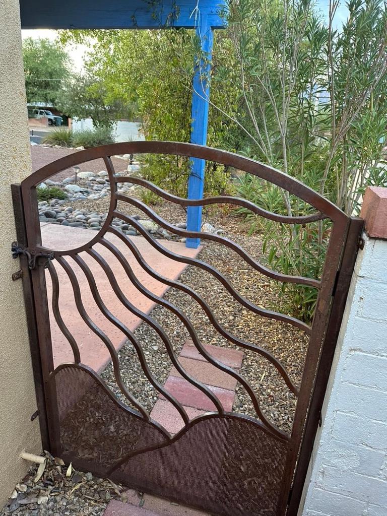 ROMANCE FOR TWO CASITA view 3