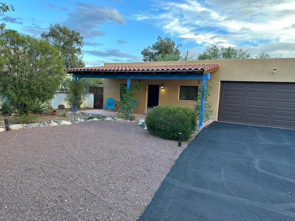 ROMANCE FOR TWO CASITA view 5