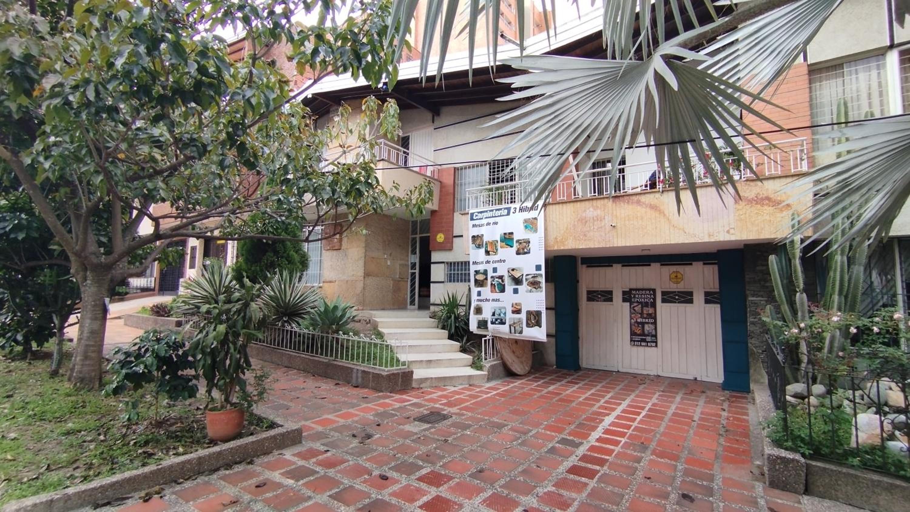 Casa Babylon