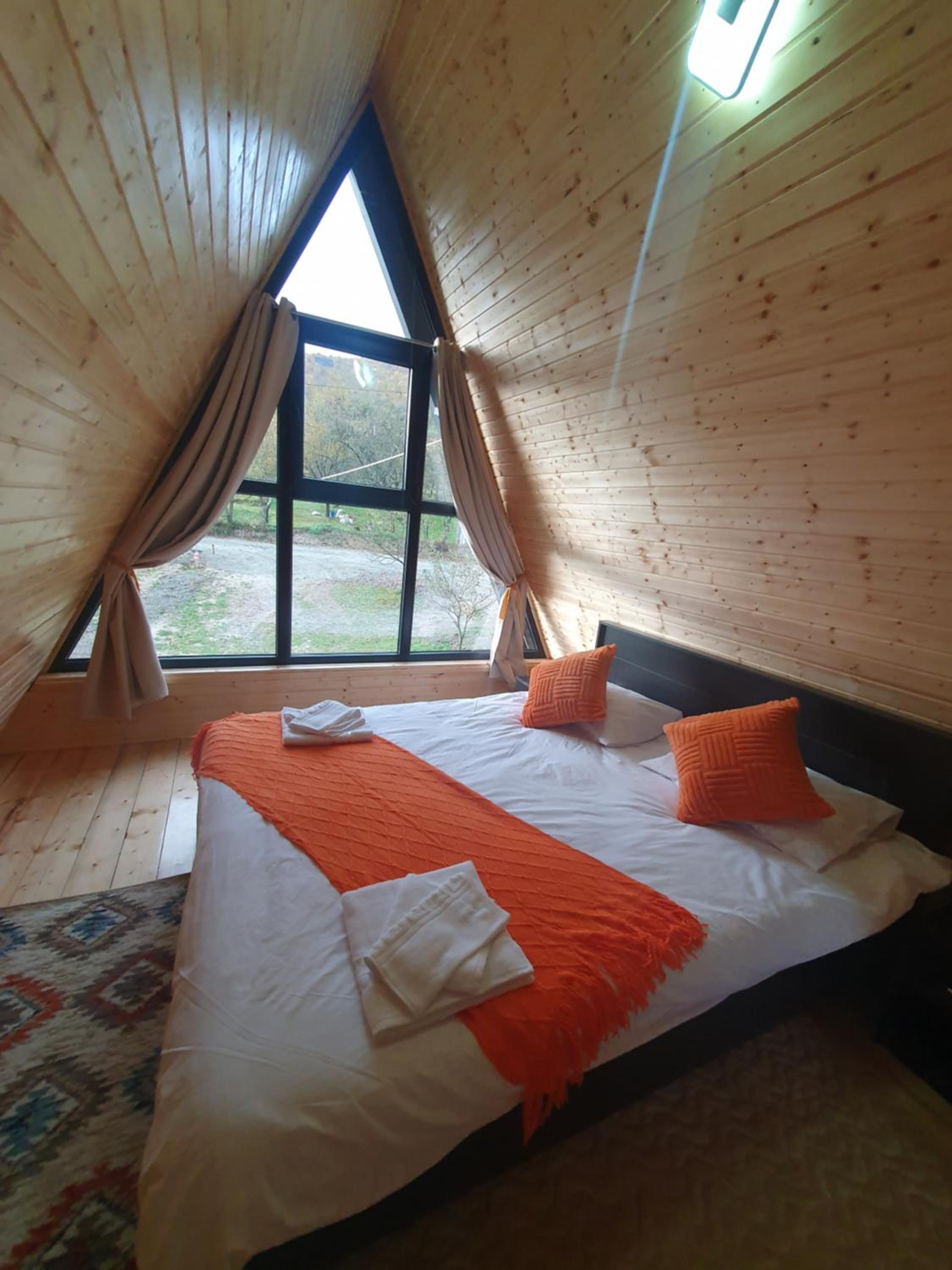 Cabana Apuseni Forest