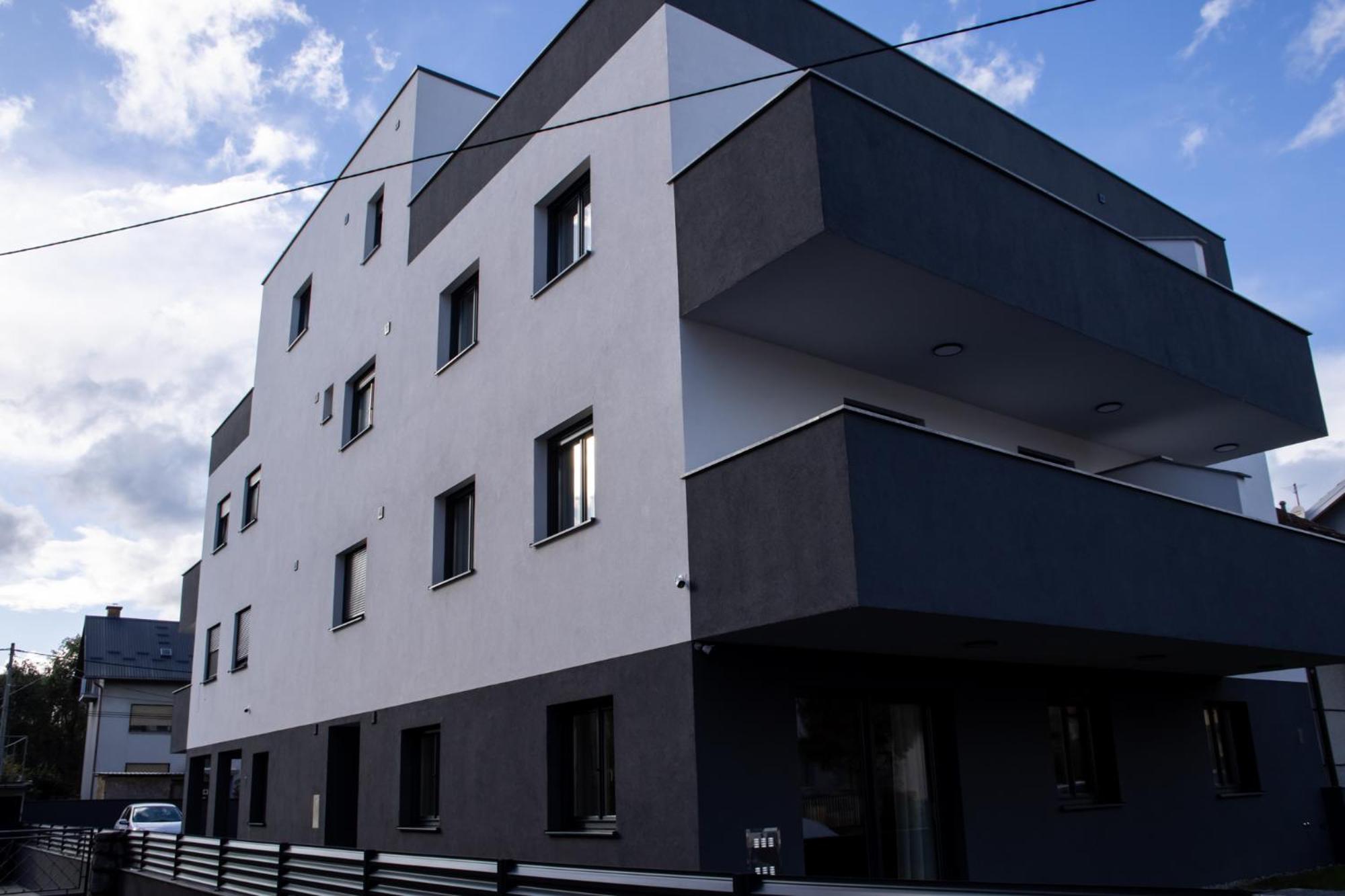 Hugo apartments