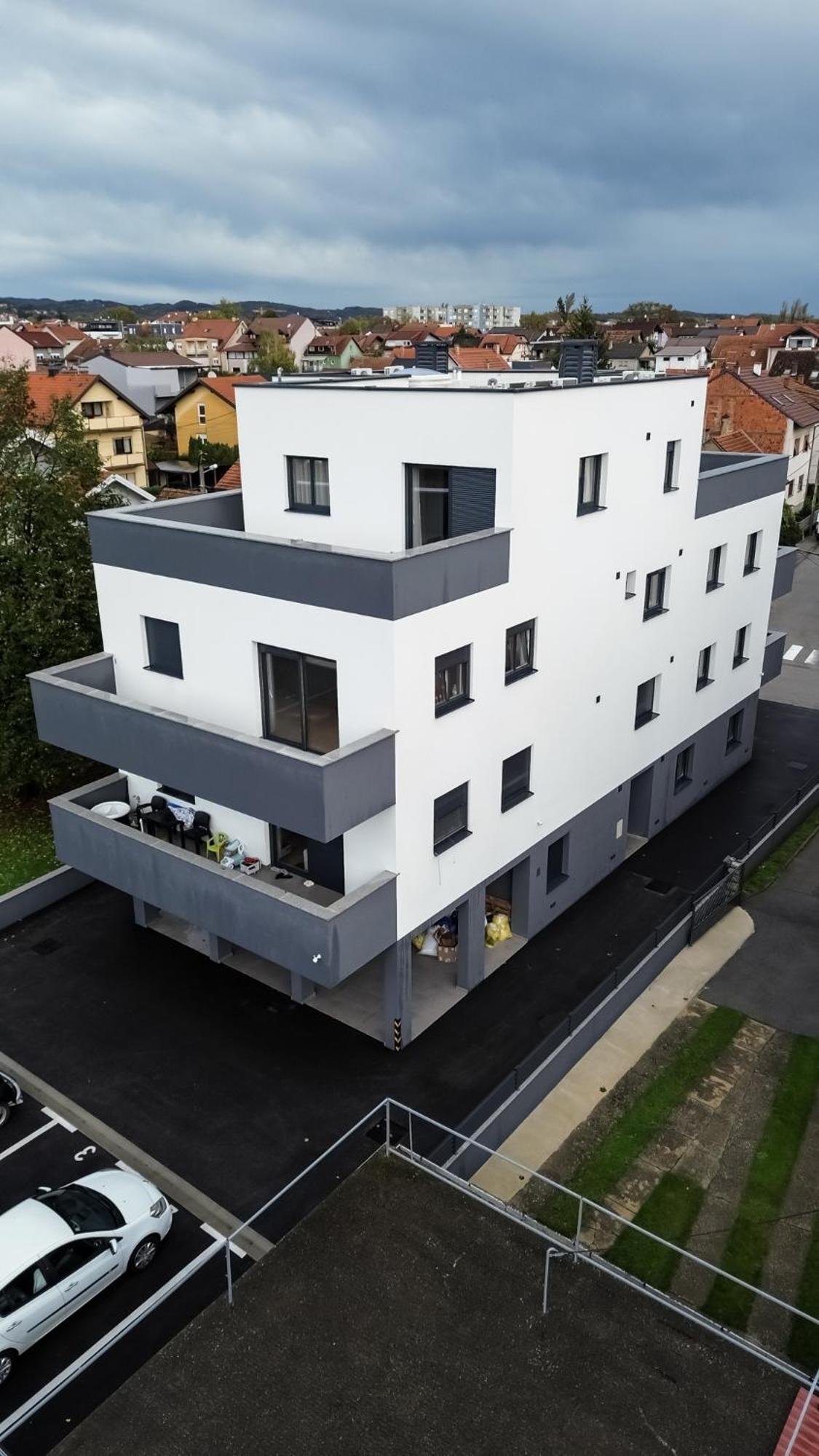 Hugo apartments