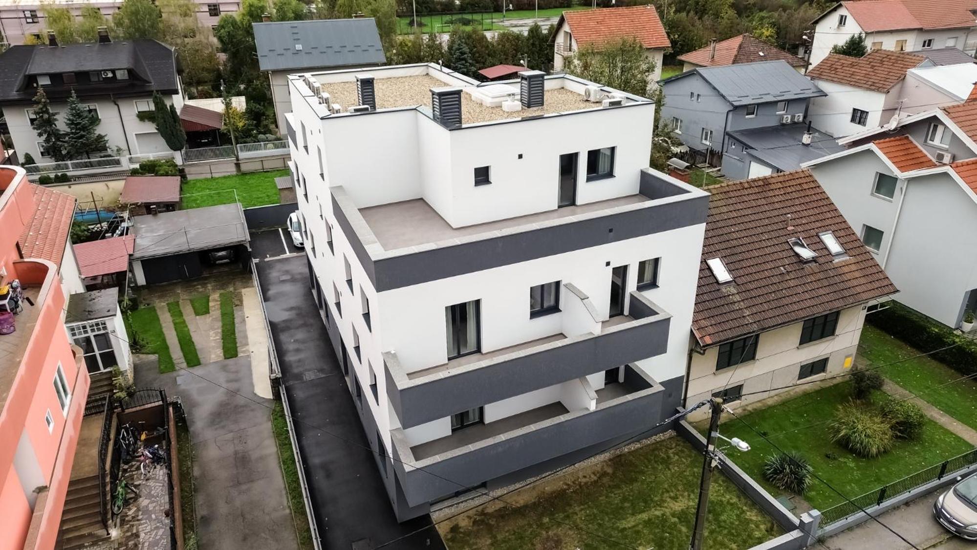 Hugo apartments