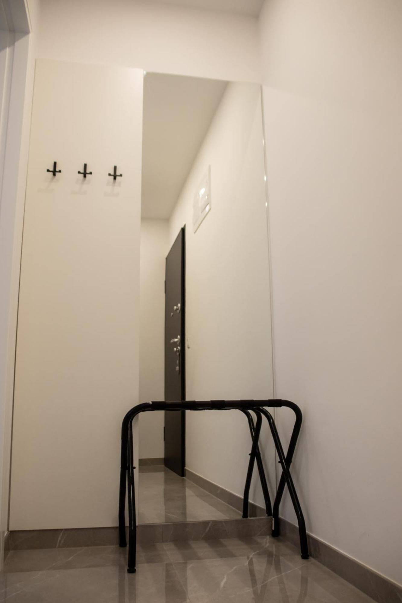 Hugo apartments