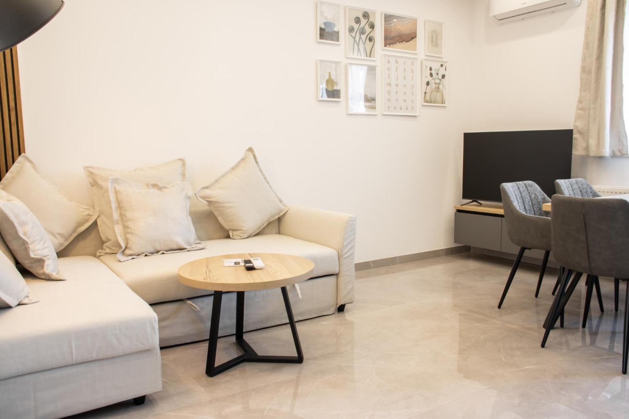 Hugo apartments