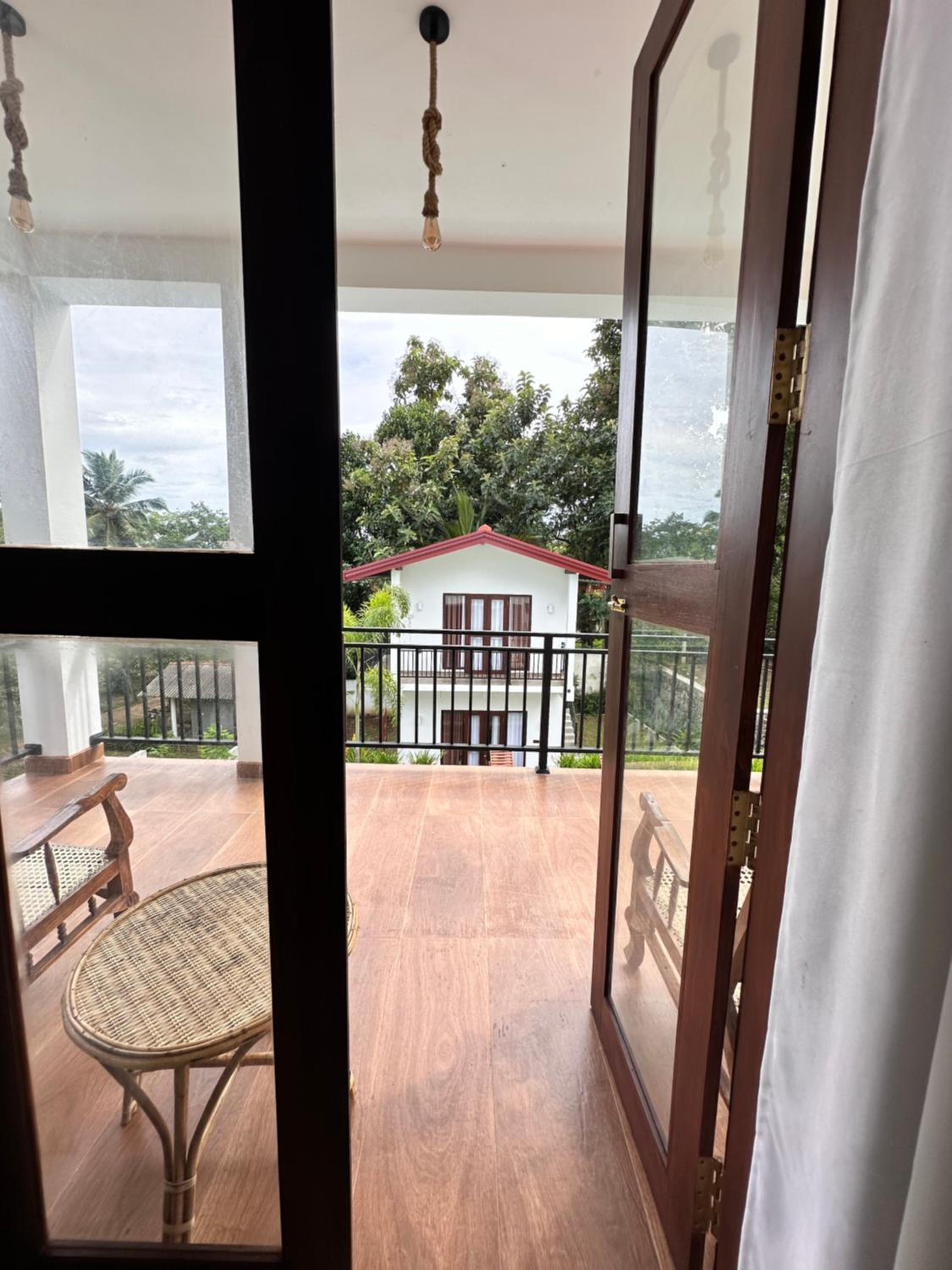 Finch Tangalle