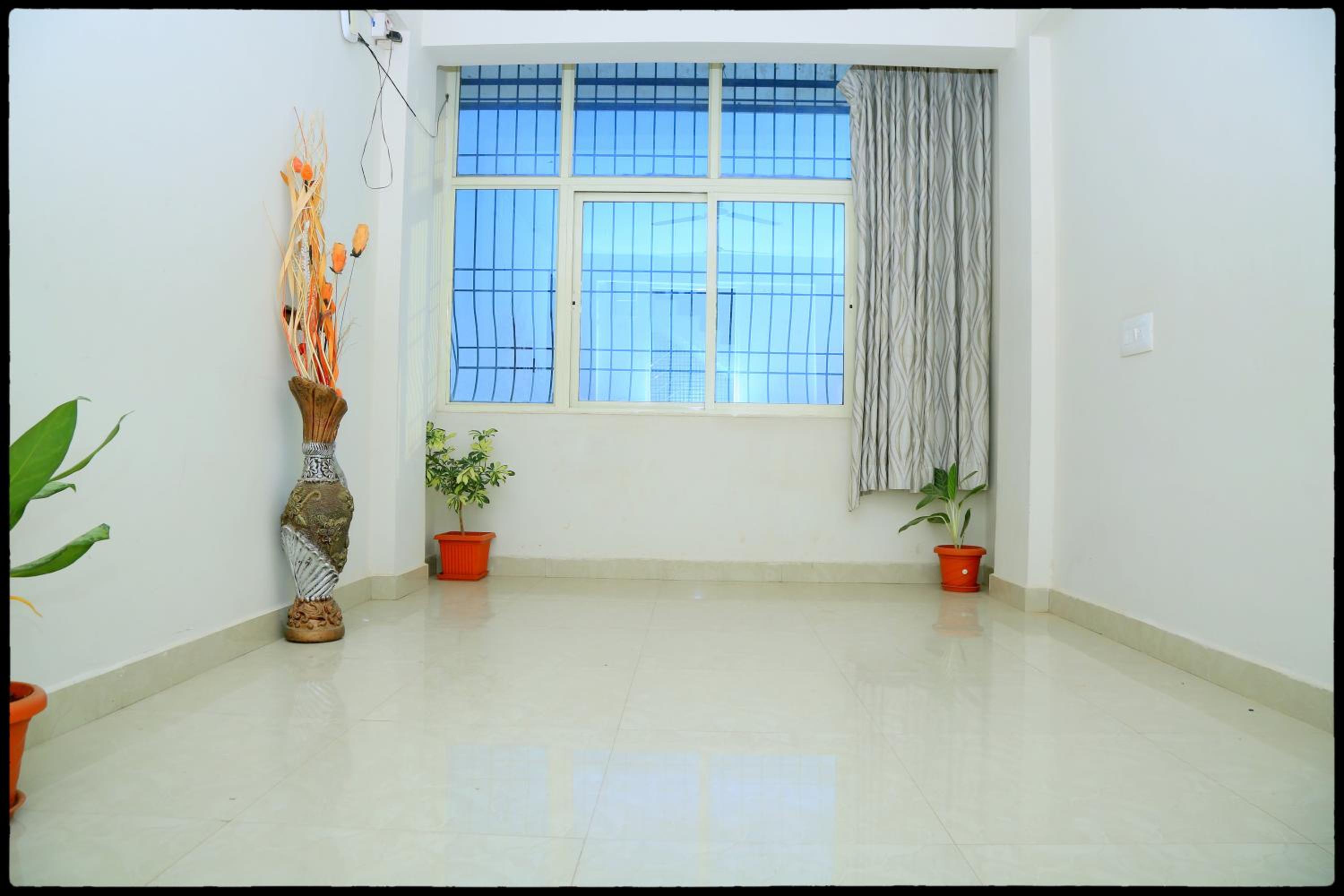 Orange Corner Hotel, Airport pickup & drop Available 24X7 view 4