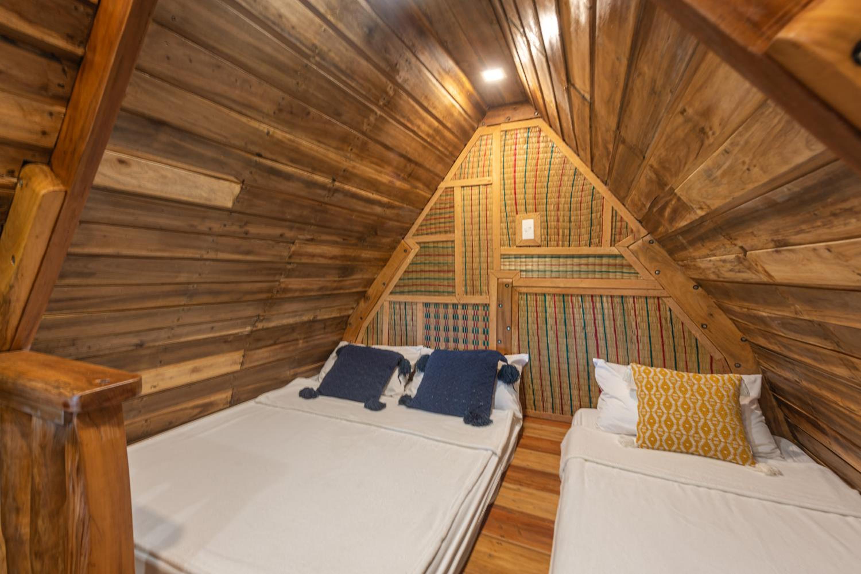 Camanolo Homestay