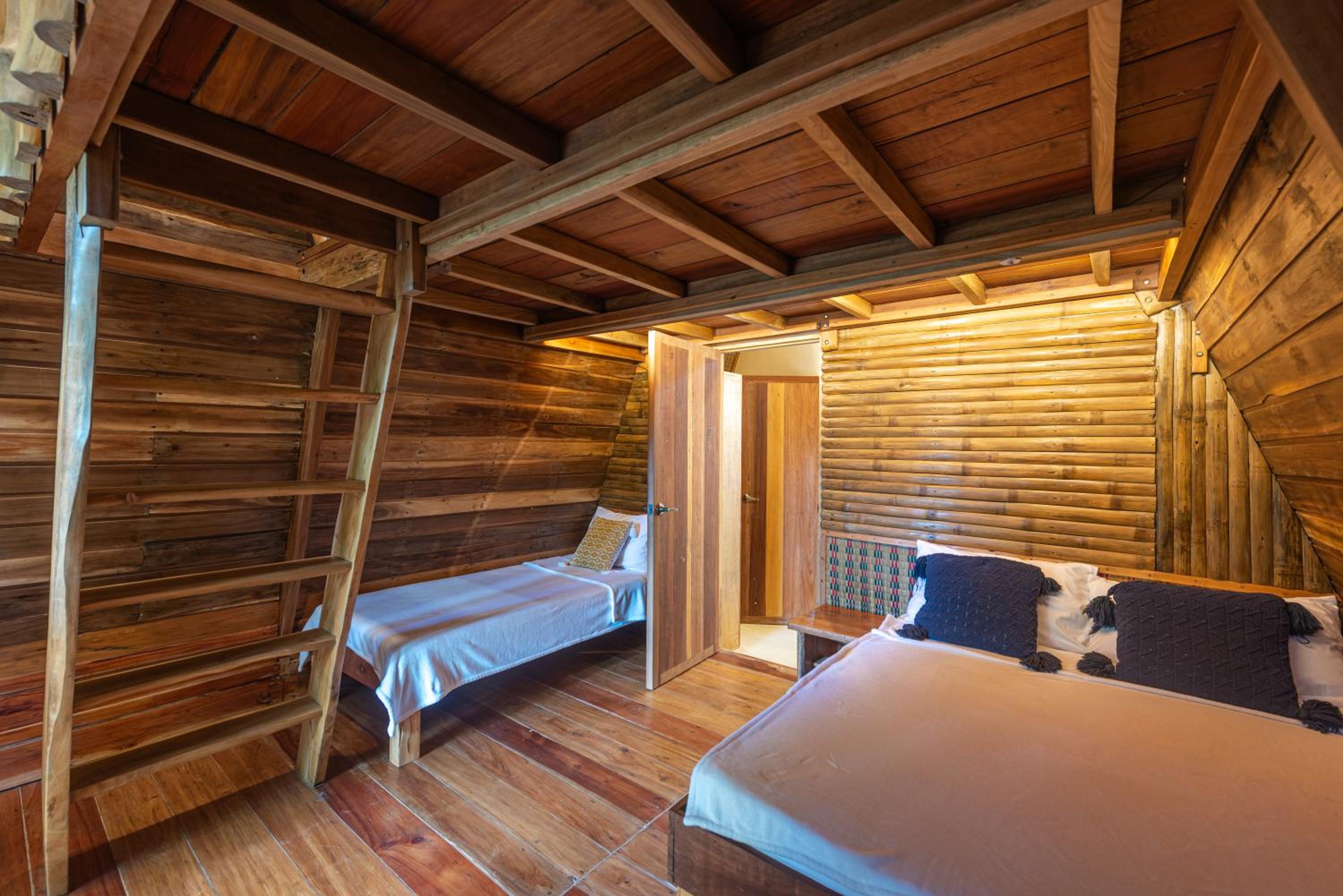 Camanolo Homestay