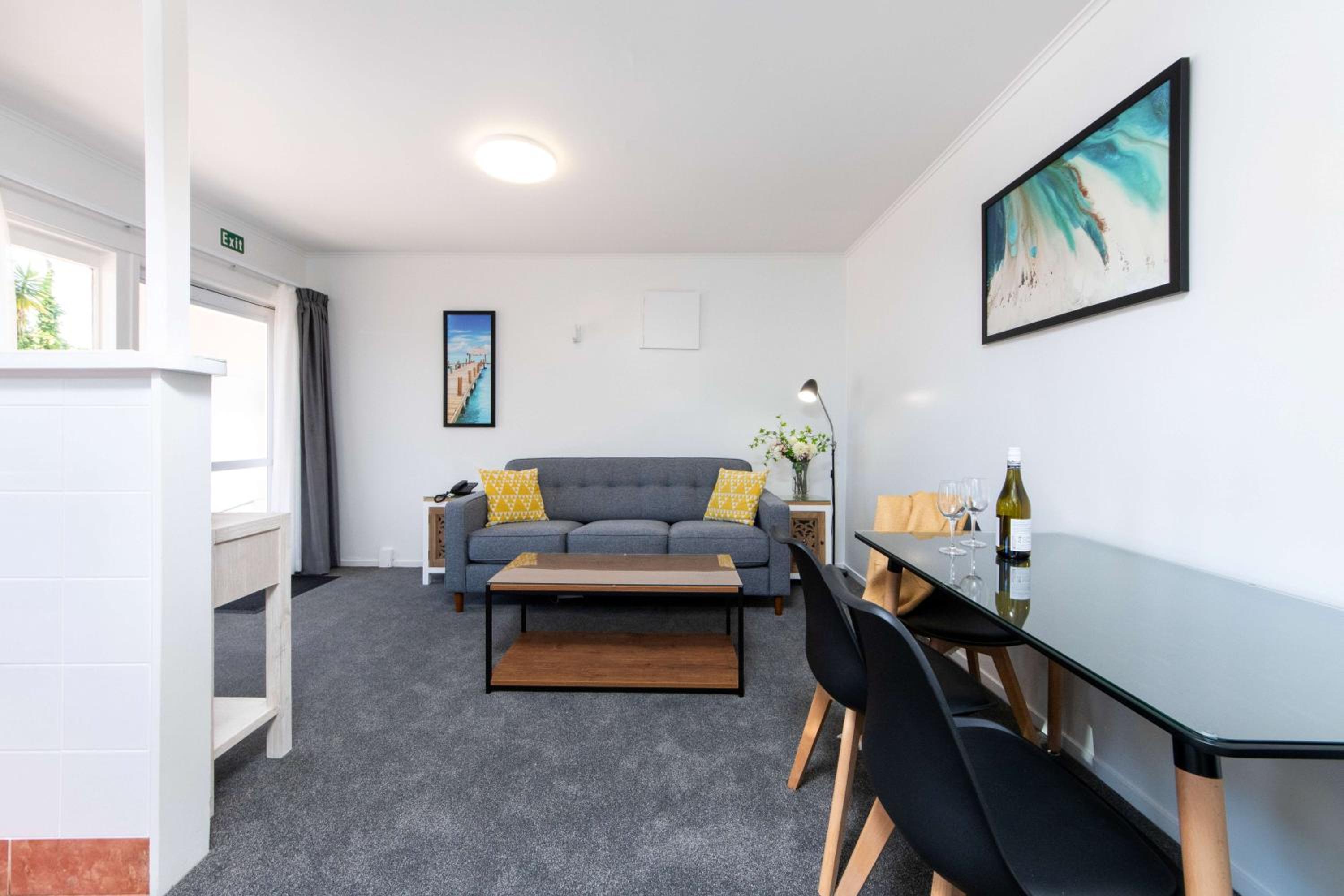 Aarangi Motel
