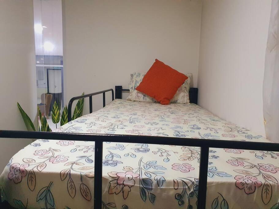 F1E DeOwl Beachfront Balcony Seaview karaoke condo photo 6
