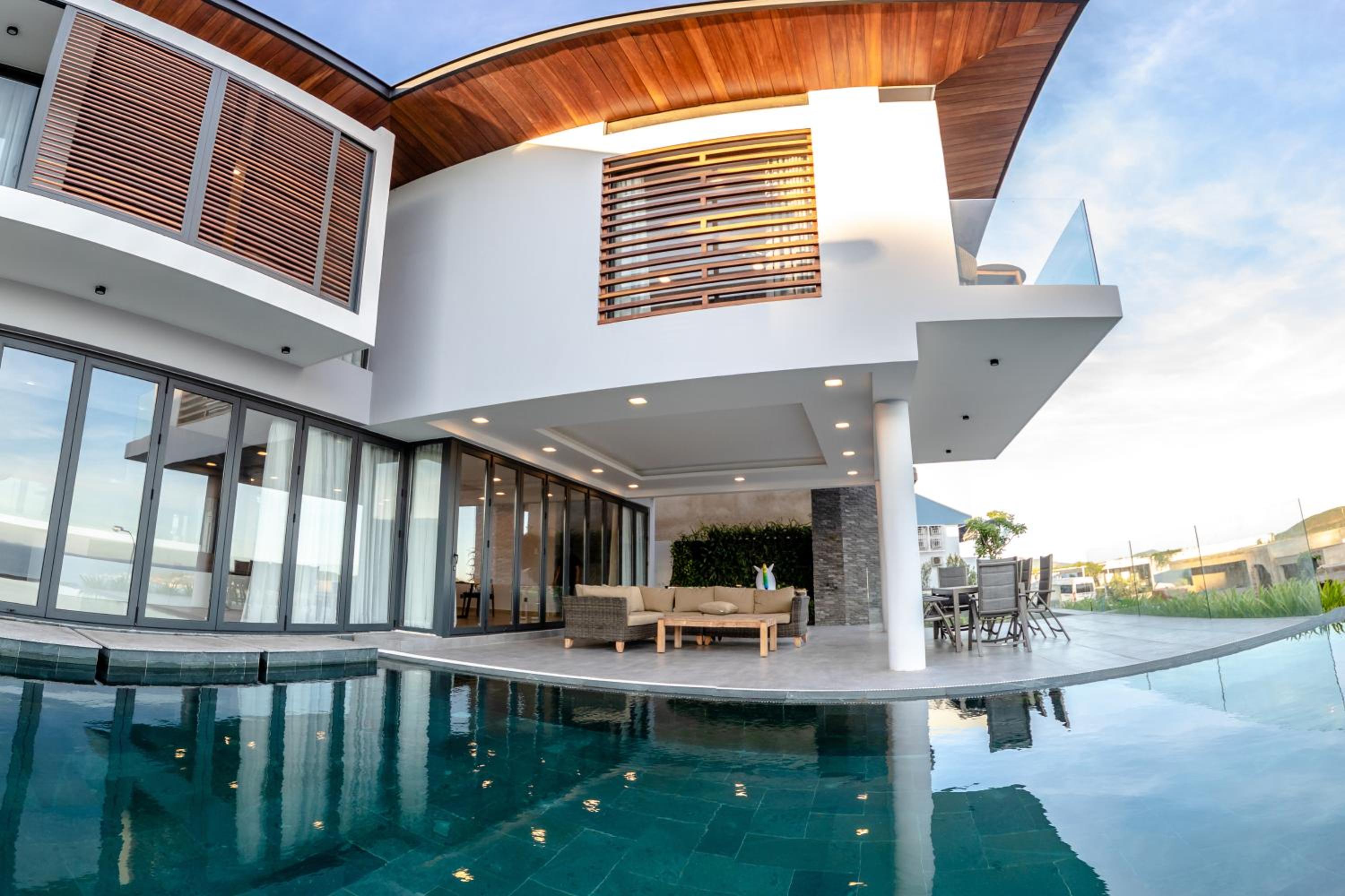 Abogo Ocean Front Villa Nha Trang