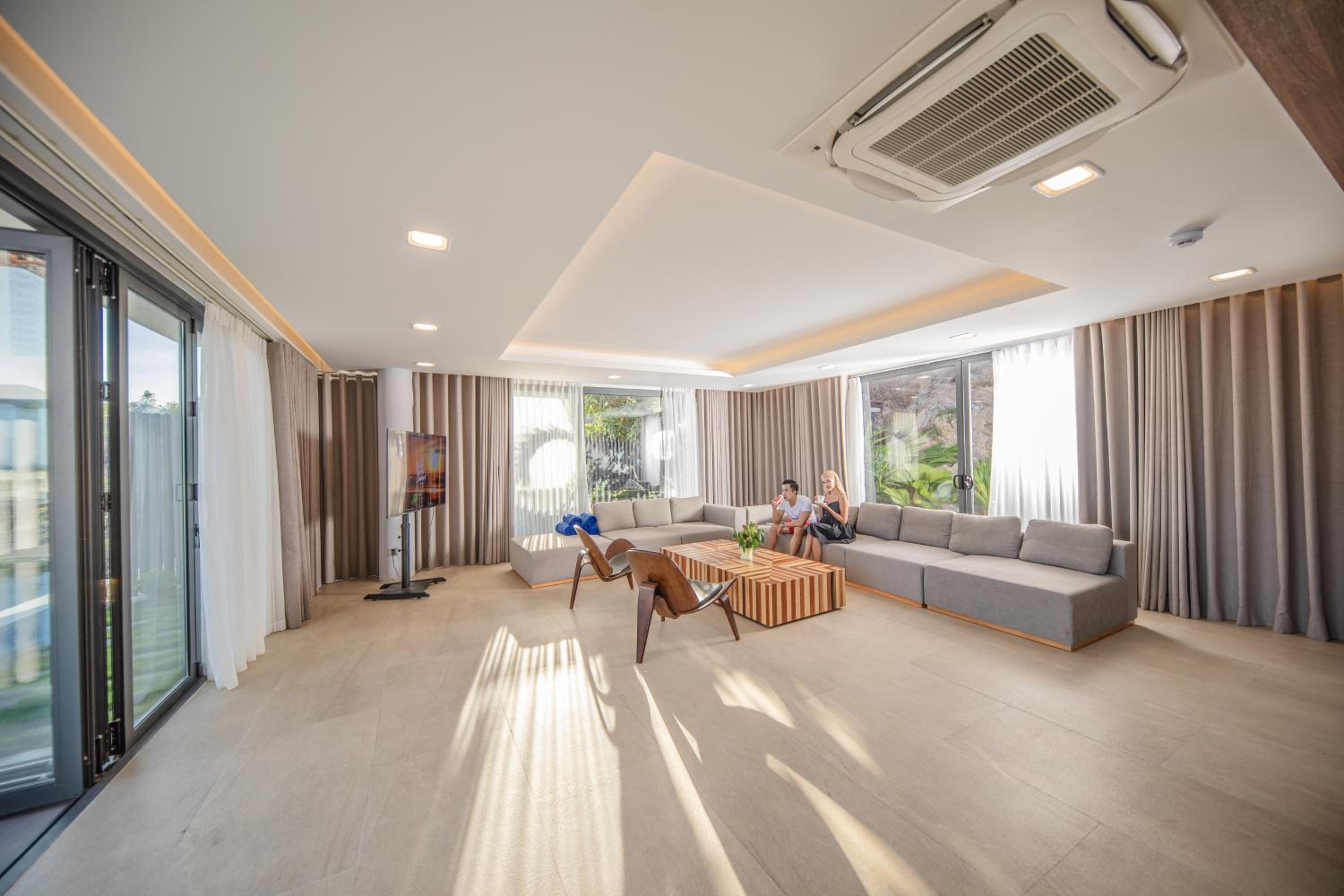 Abogo Ocean Front Villa Nha Trang