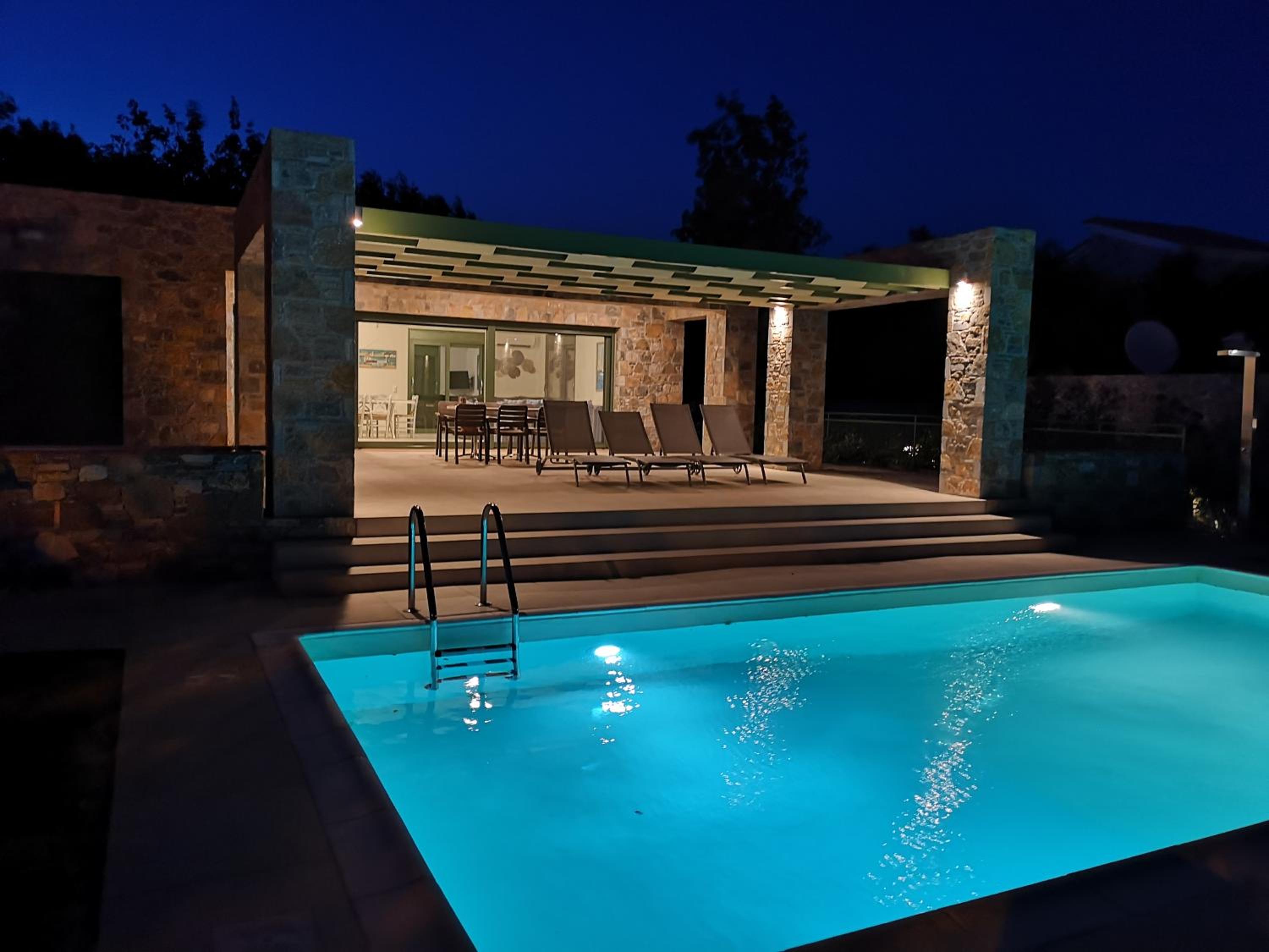 Ouzo Stone House 1 with private pool