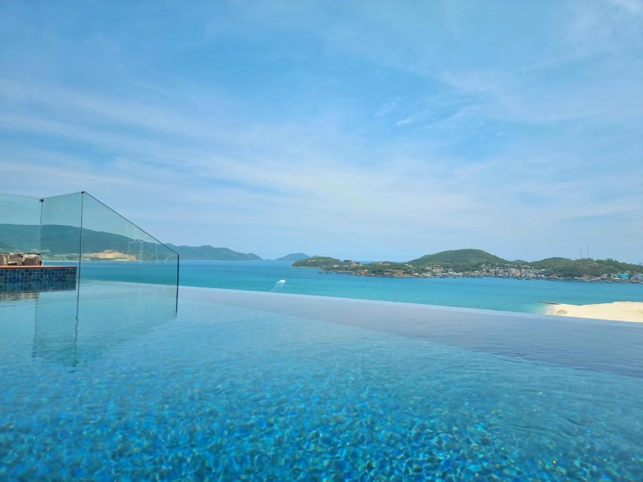 Abogo Ocean Front Villa Nha Trang