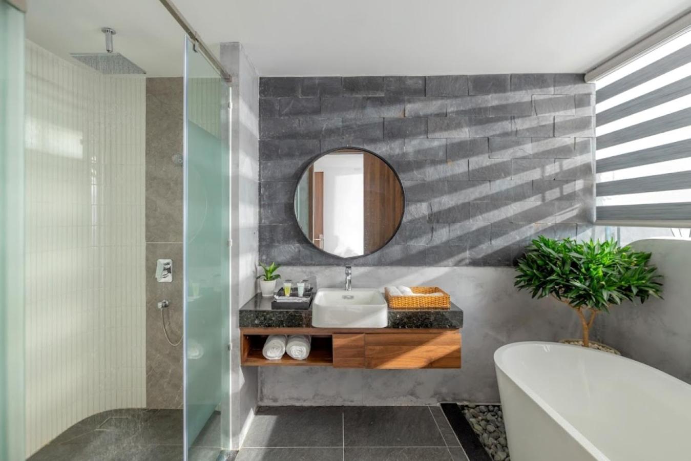 Abogo Ocean Front Villa Nha Trang