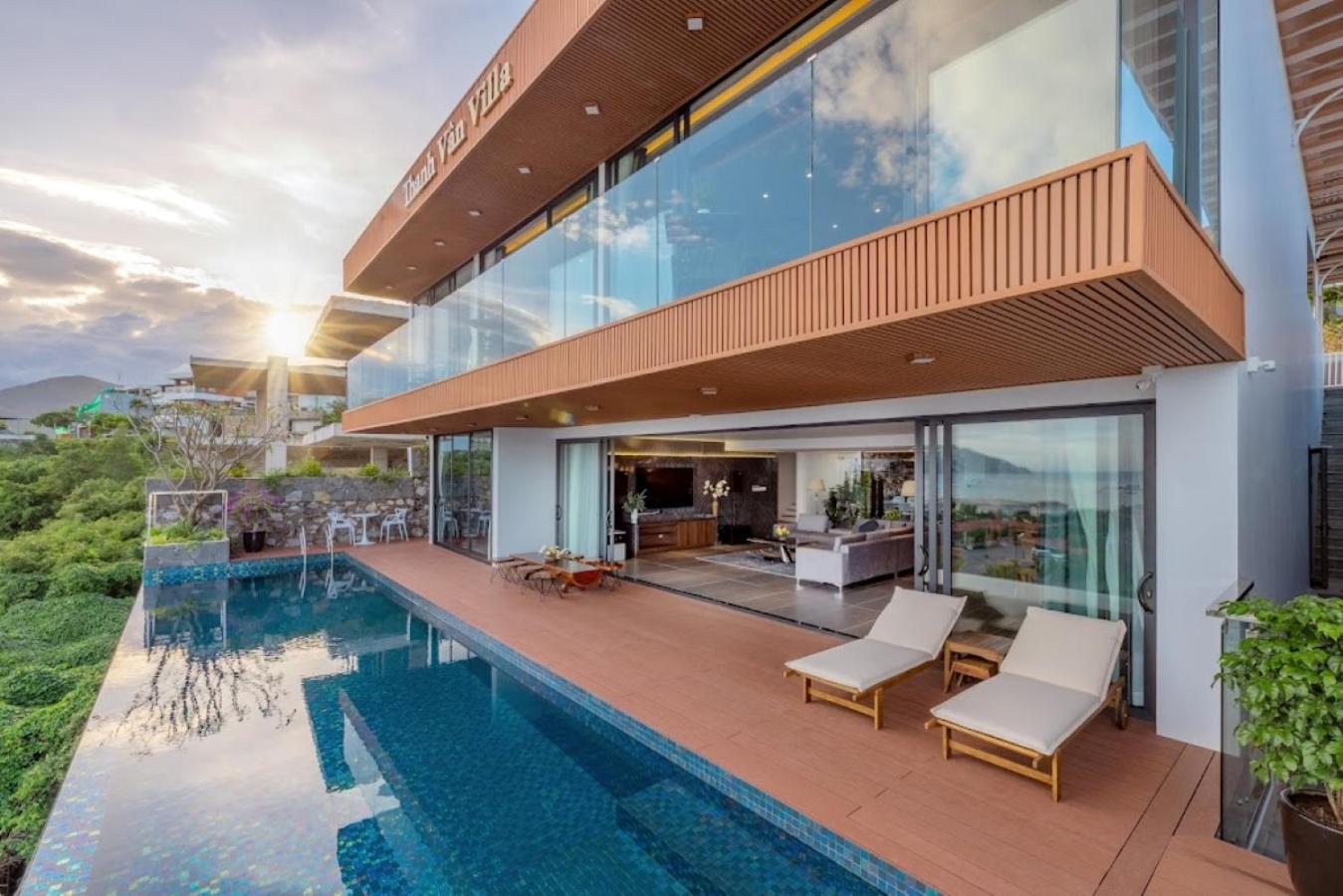 Abogo Ocean Front Villa Nha Trang