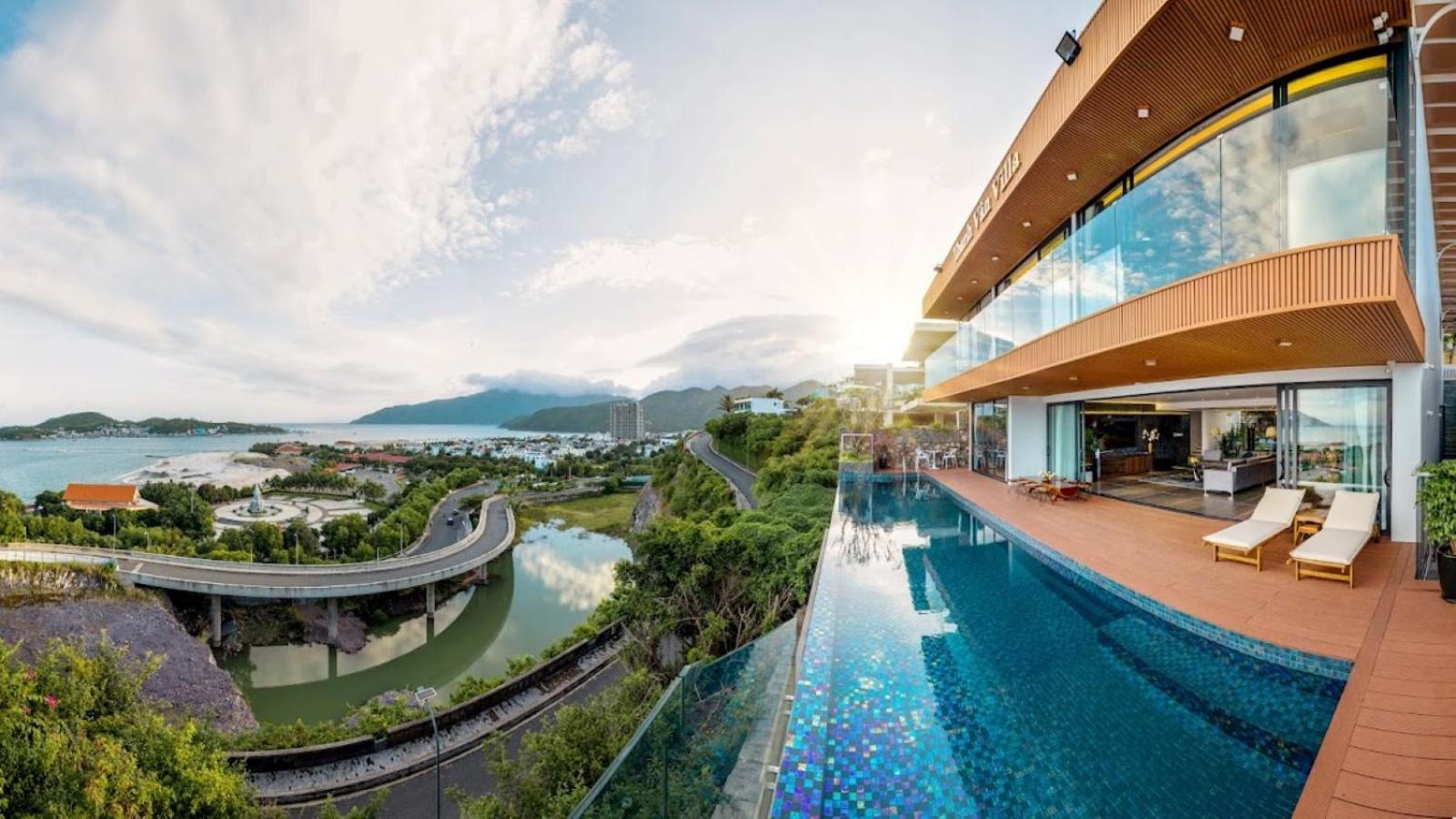 Abogo Ocean Front Villa Nha Trang