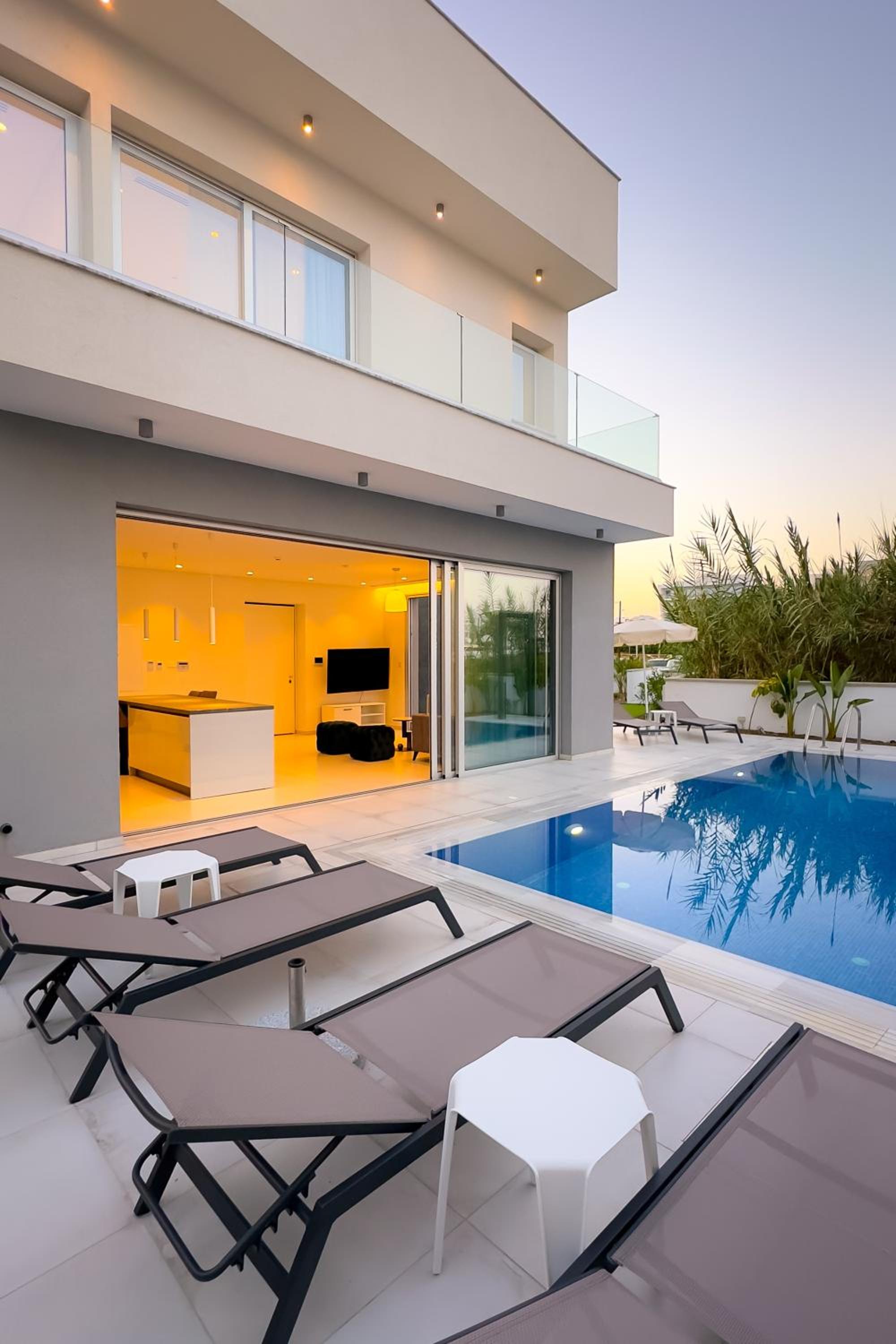 City Napa Seaview Villas - Villa 8